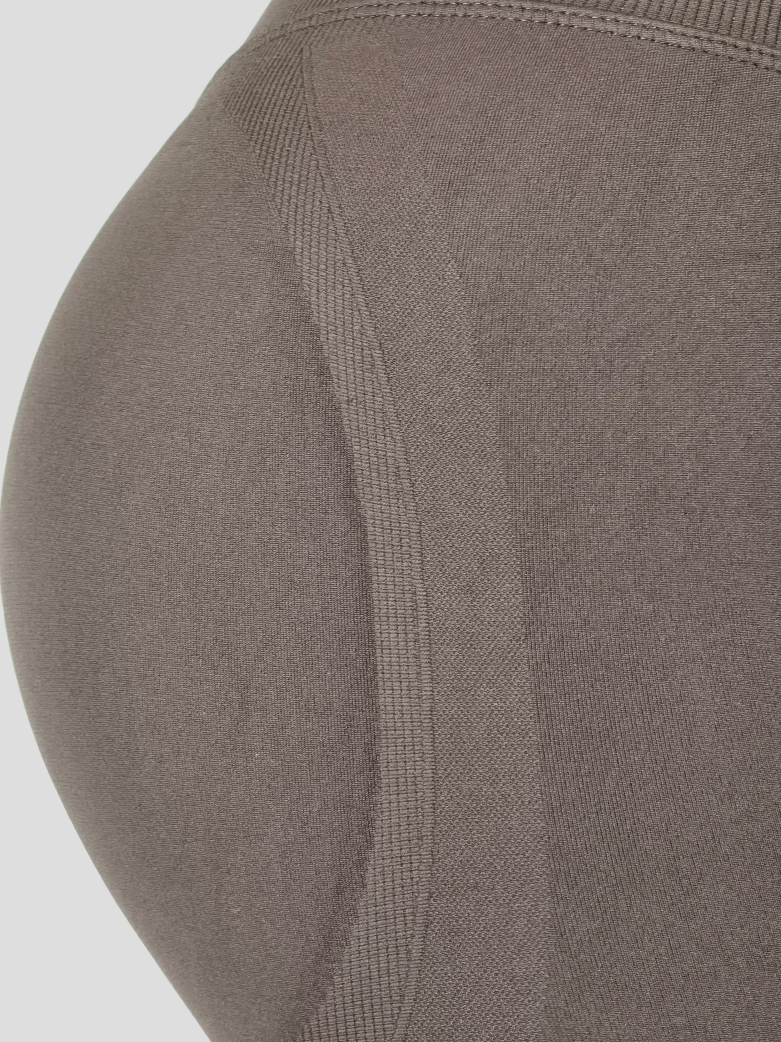 Instinct Alpha legging - close 2.png
