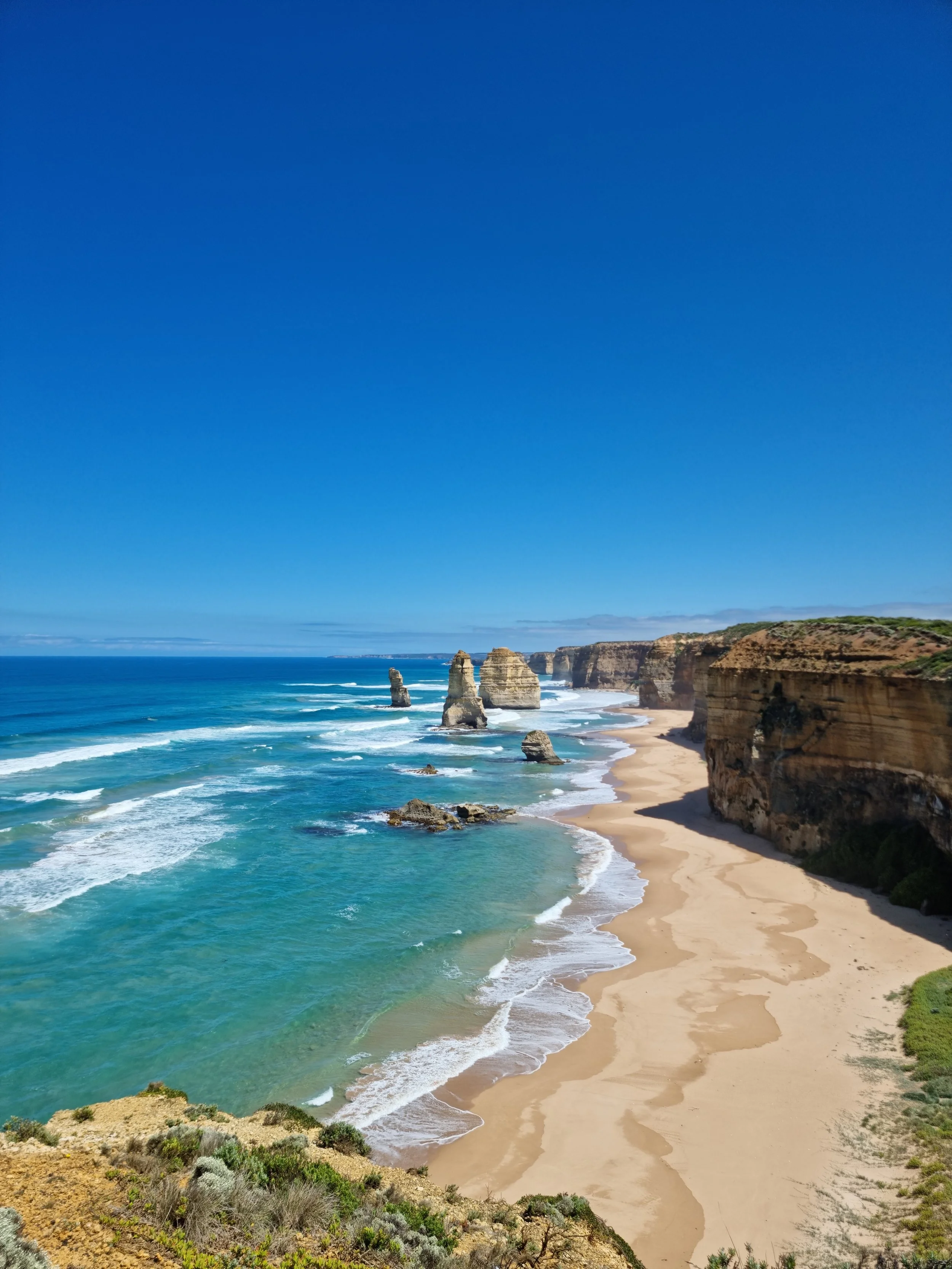 グレートオーシャンロードツアー、１２使徒の景色。高級メルボルンツアー、プライベート日本語メルボルンツアー。Great Ocean Road, Scenery of 12 apostles. Private luxurious Melbourne tour
