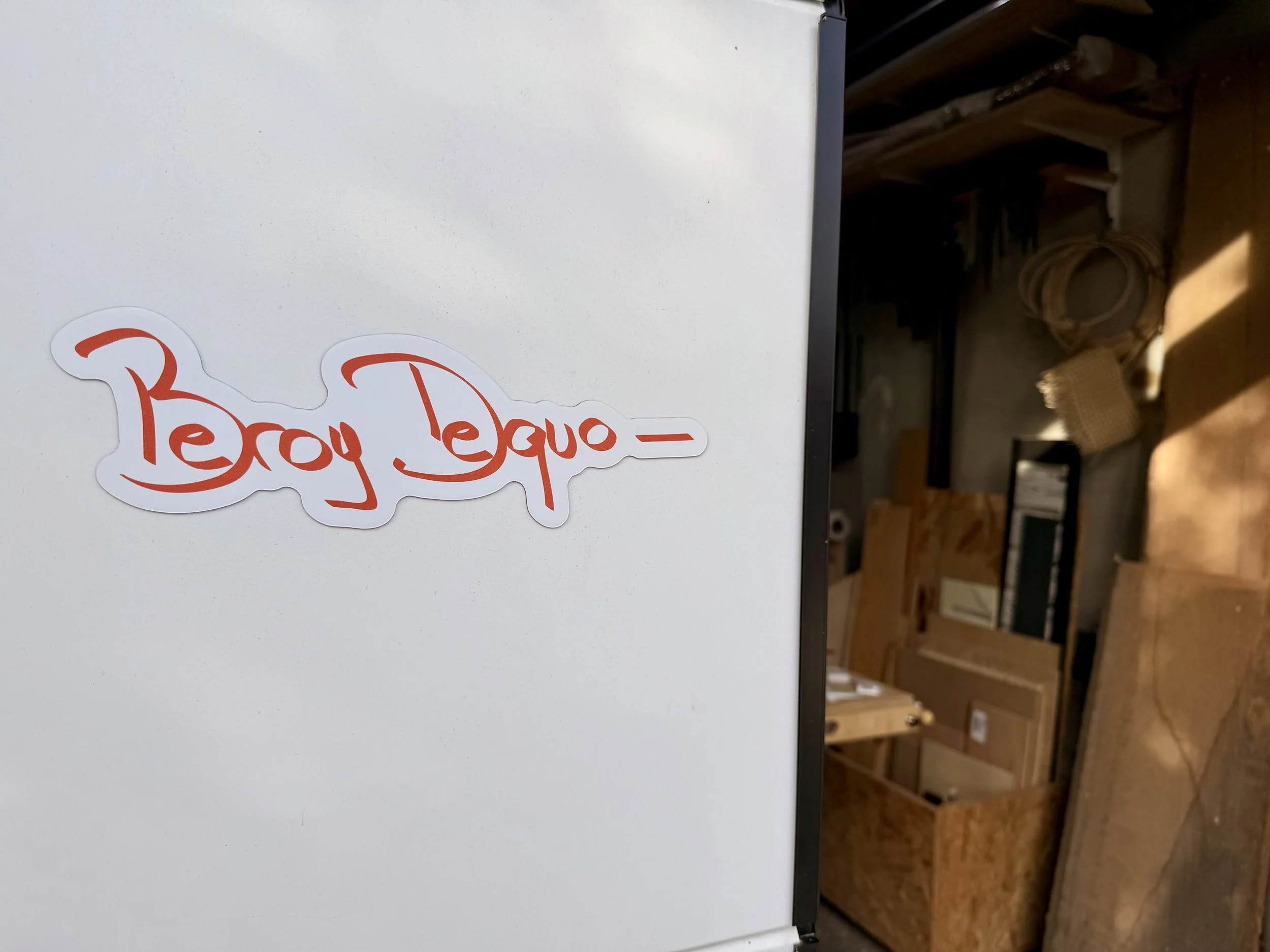 Entrée de l'atelier Beroy Dequo