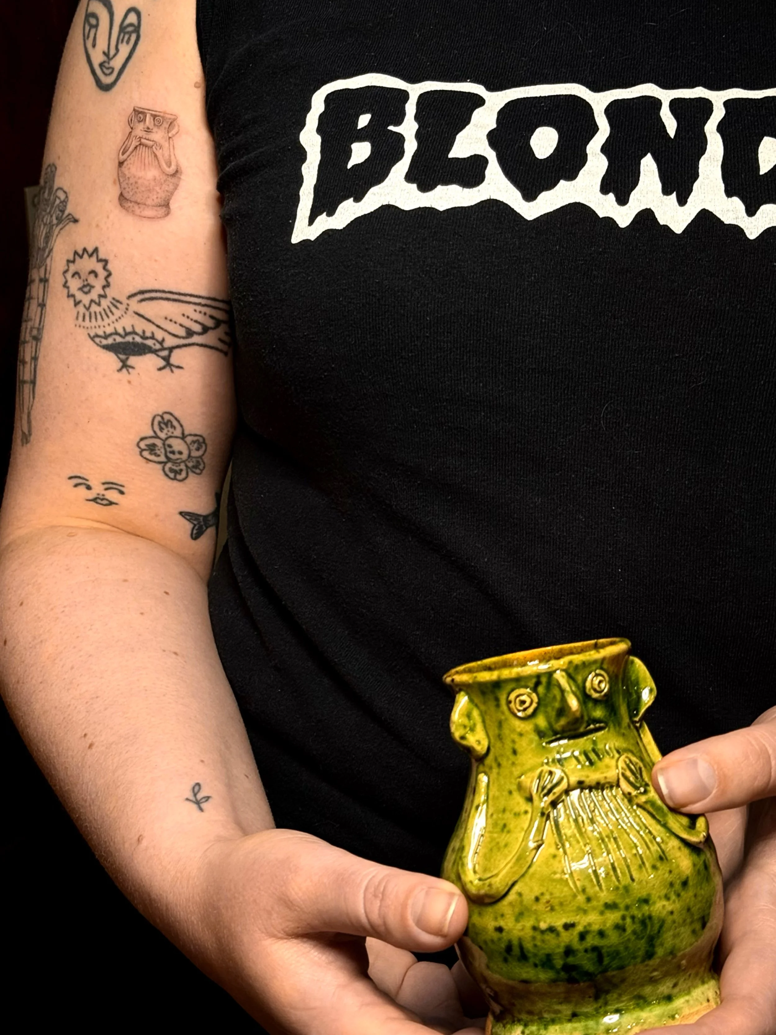 Tudor Jug tattoo! As I understand it these were made to serve drinks from in the taverns and create humour and ice breakers, so basically they represent historic lols and that&rsquo;s quite lovely. It was my honor to tattoo what has become @folk.lorg