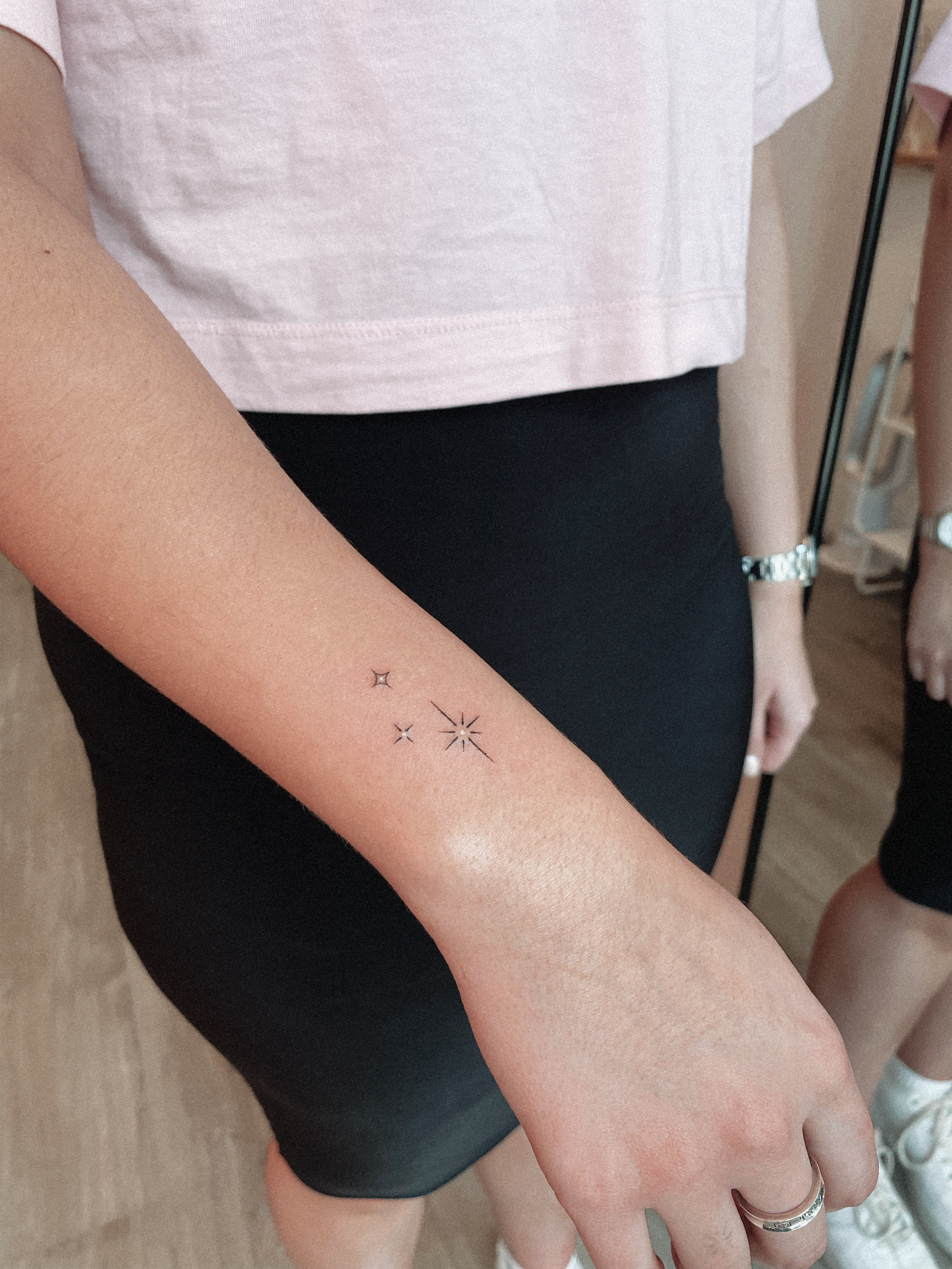 Front Wrist Sparkles 