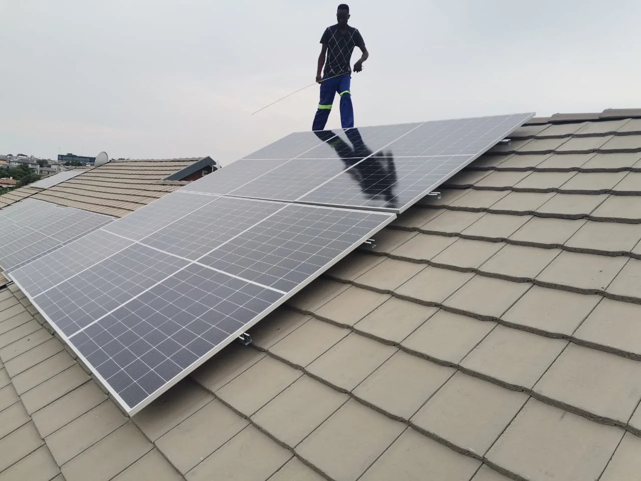 Solar Kits vs Tailor Made Solar Systems in South Africa