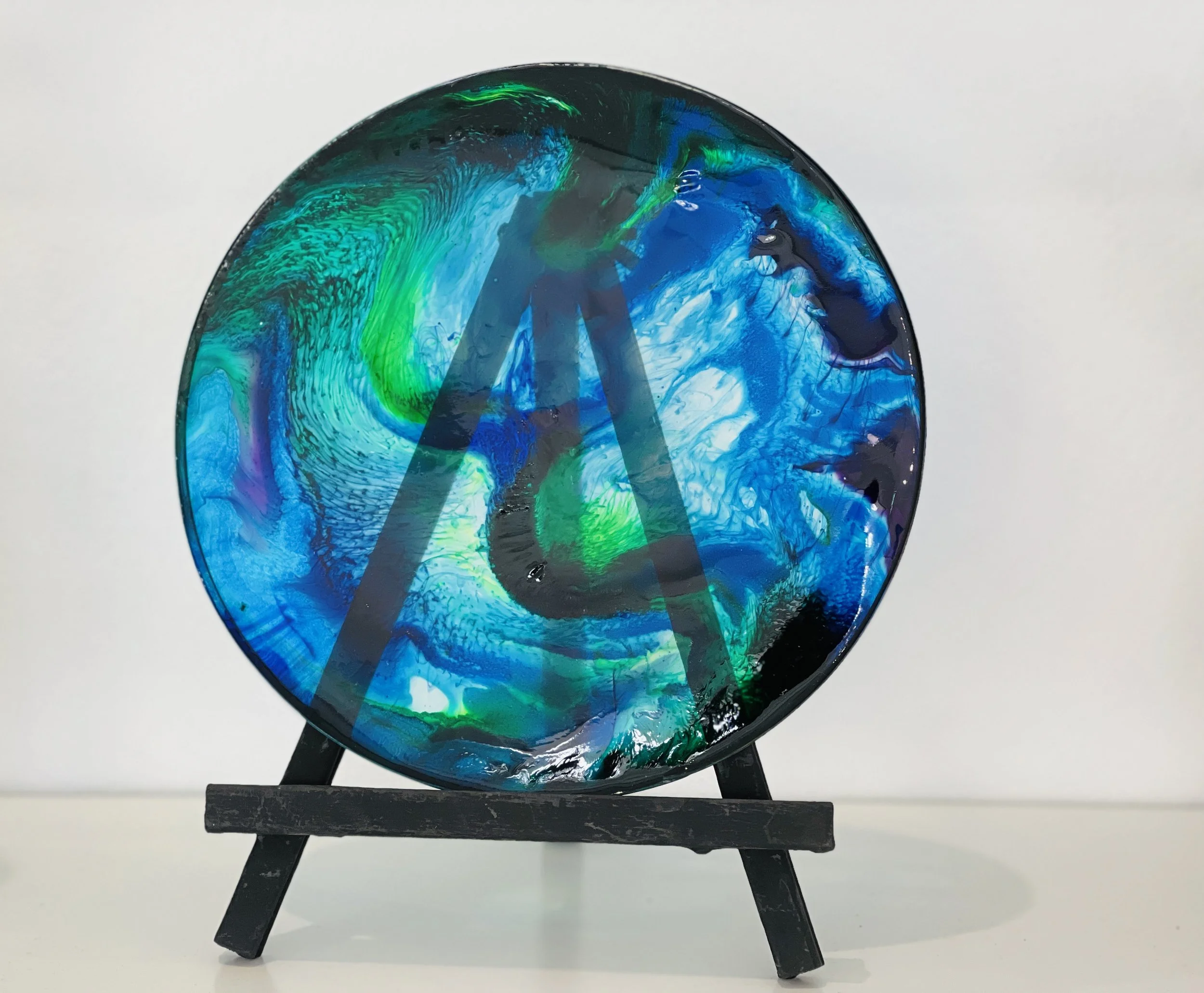 Ocean hues
Resin and pigments
2020
23cm