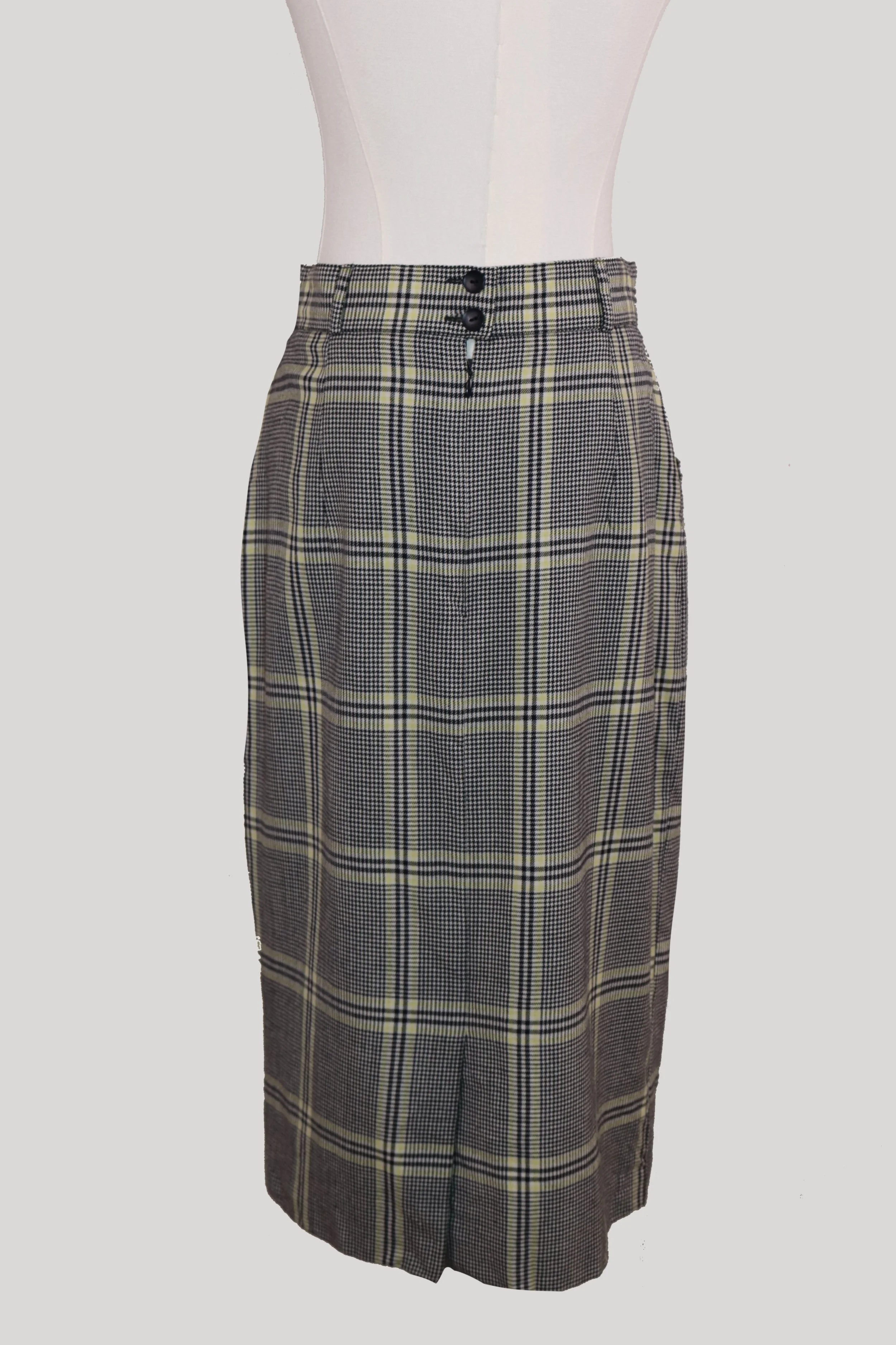 escada-glenplaid-pencil-back.JPG
