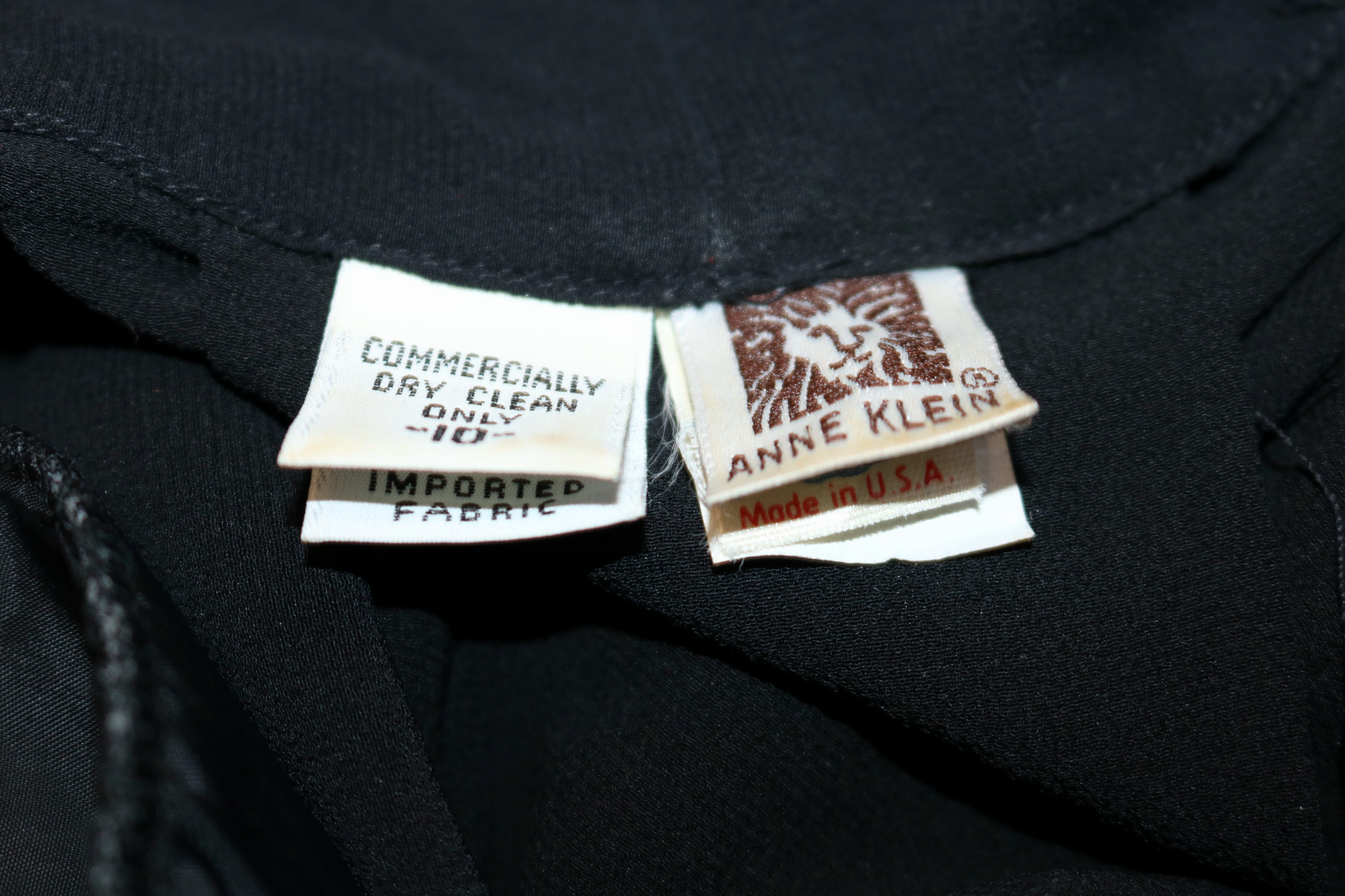 anne-klein-black-sheet-top-tag.PNG