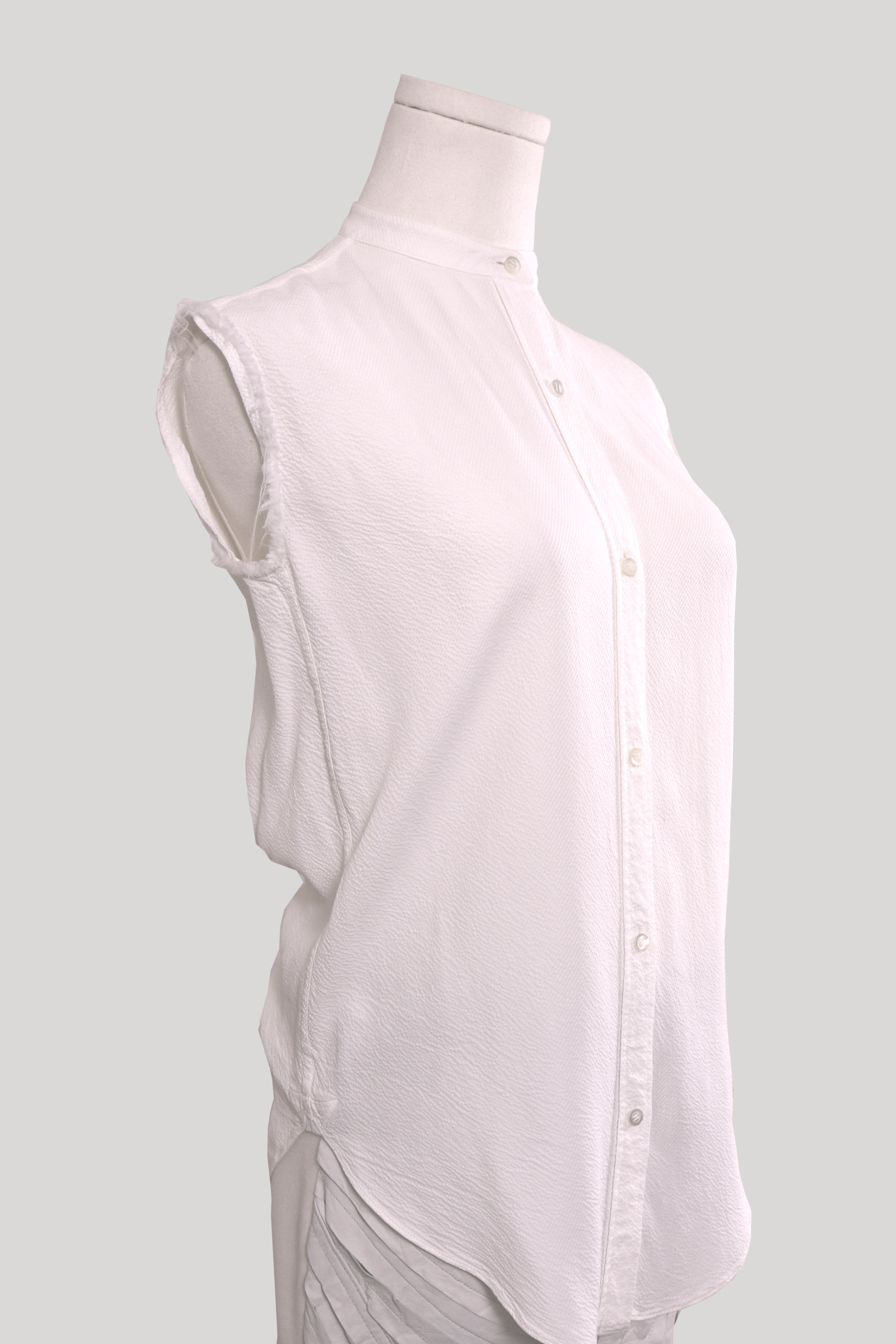 helmut-lang-fray-edge-knot-back-button-front-top-left.PNG