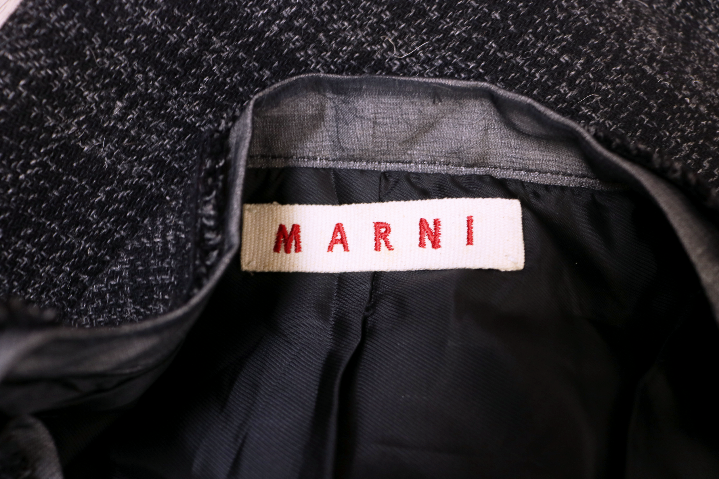 marni-wool-blend-frayed-edge-jacket-tag.PNG