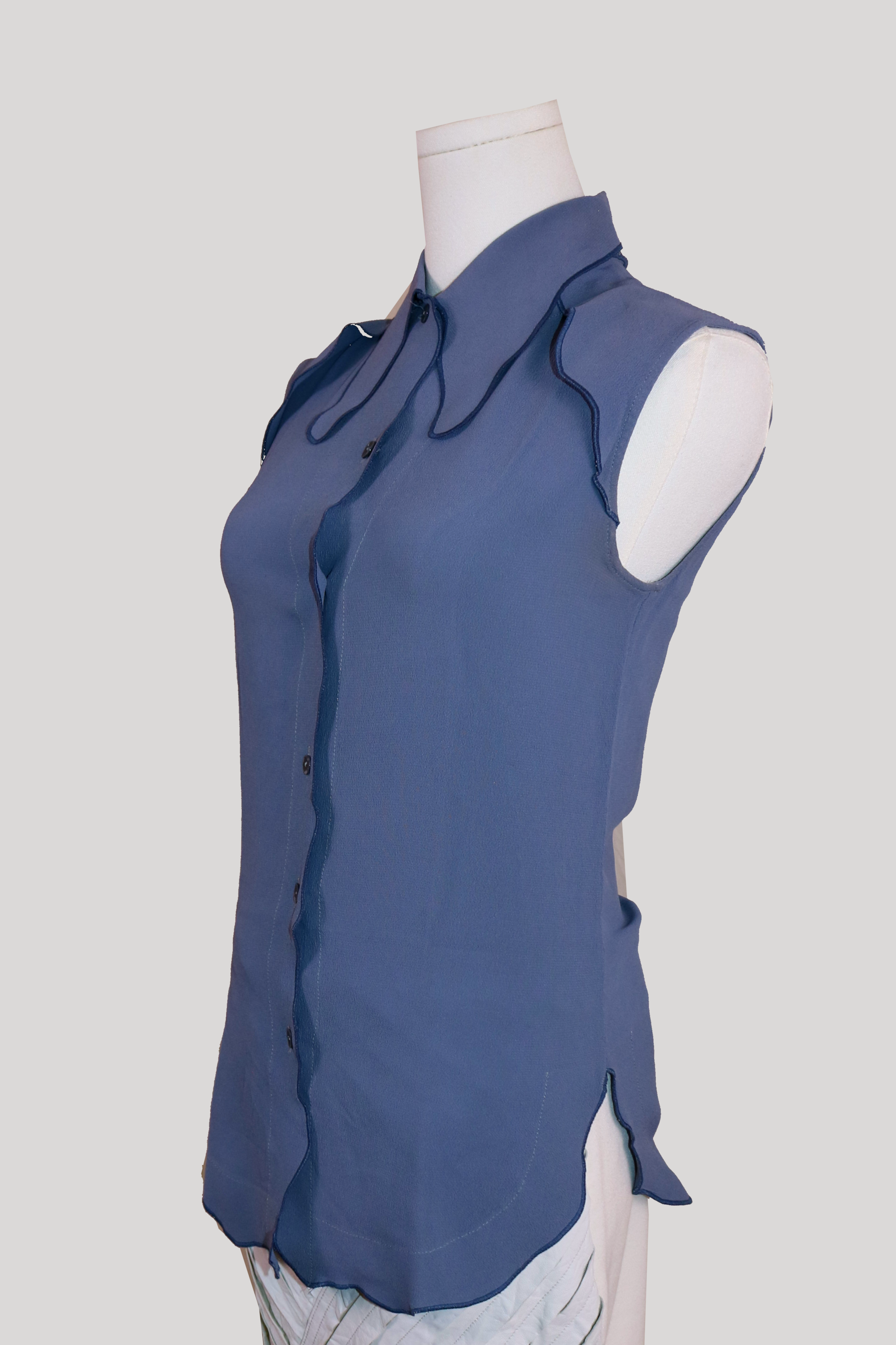 veronique-leroy-scalloped-top-right.PNG