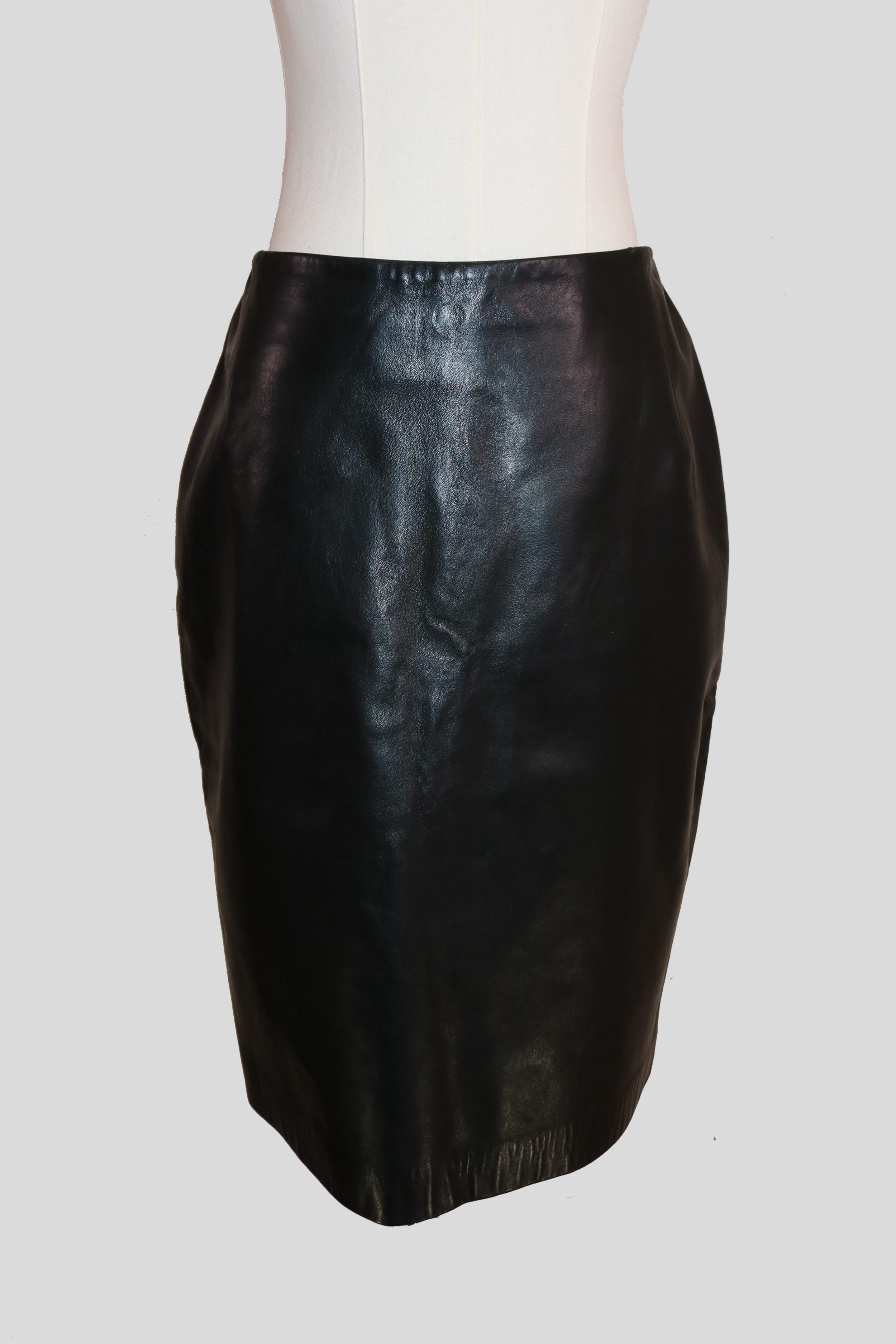 Donna Karan | black leather skirt