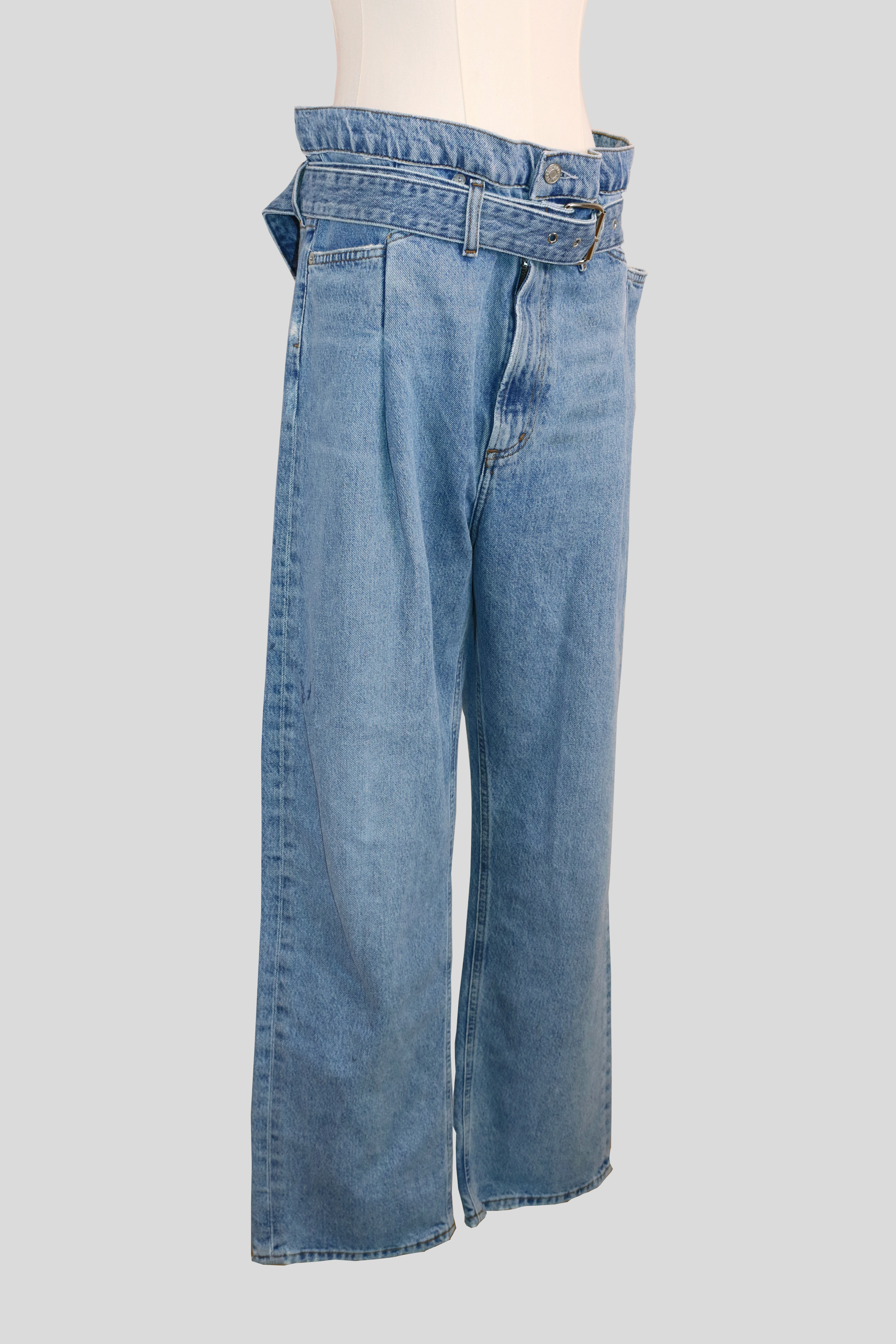 agolde-reworked-paper-denim-jeans-left.PNG