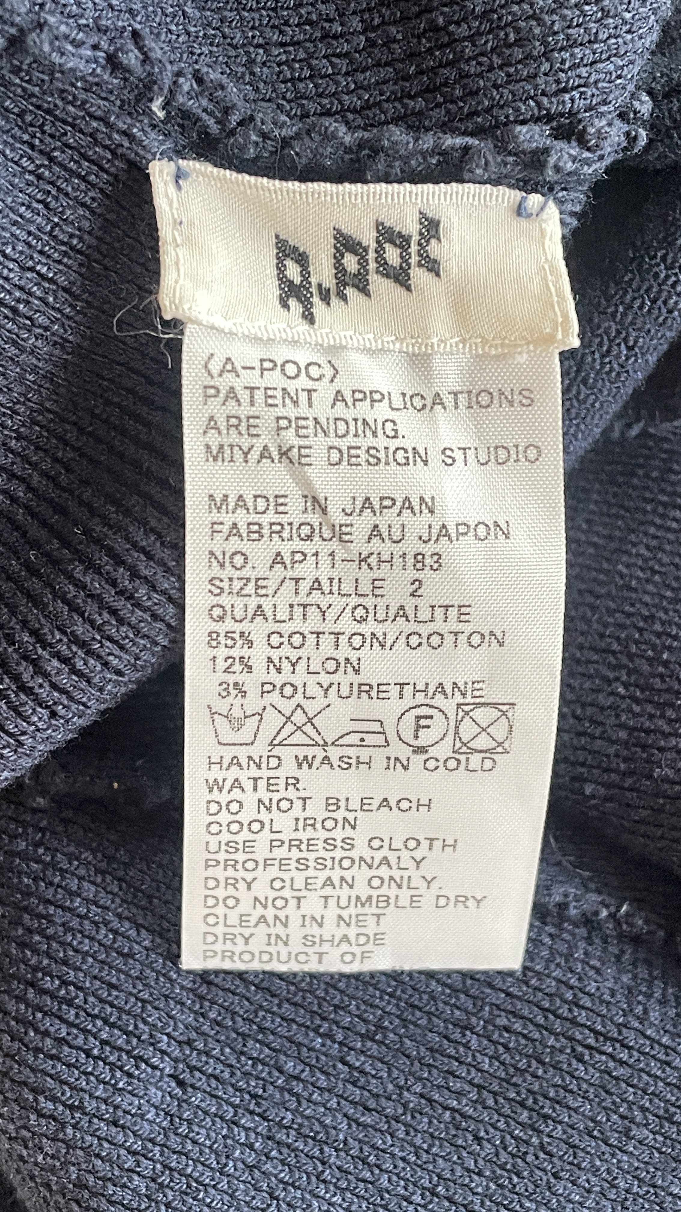 APOC tag marked patent applications are pending. Miyake design studio.