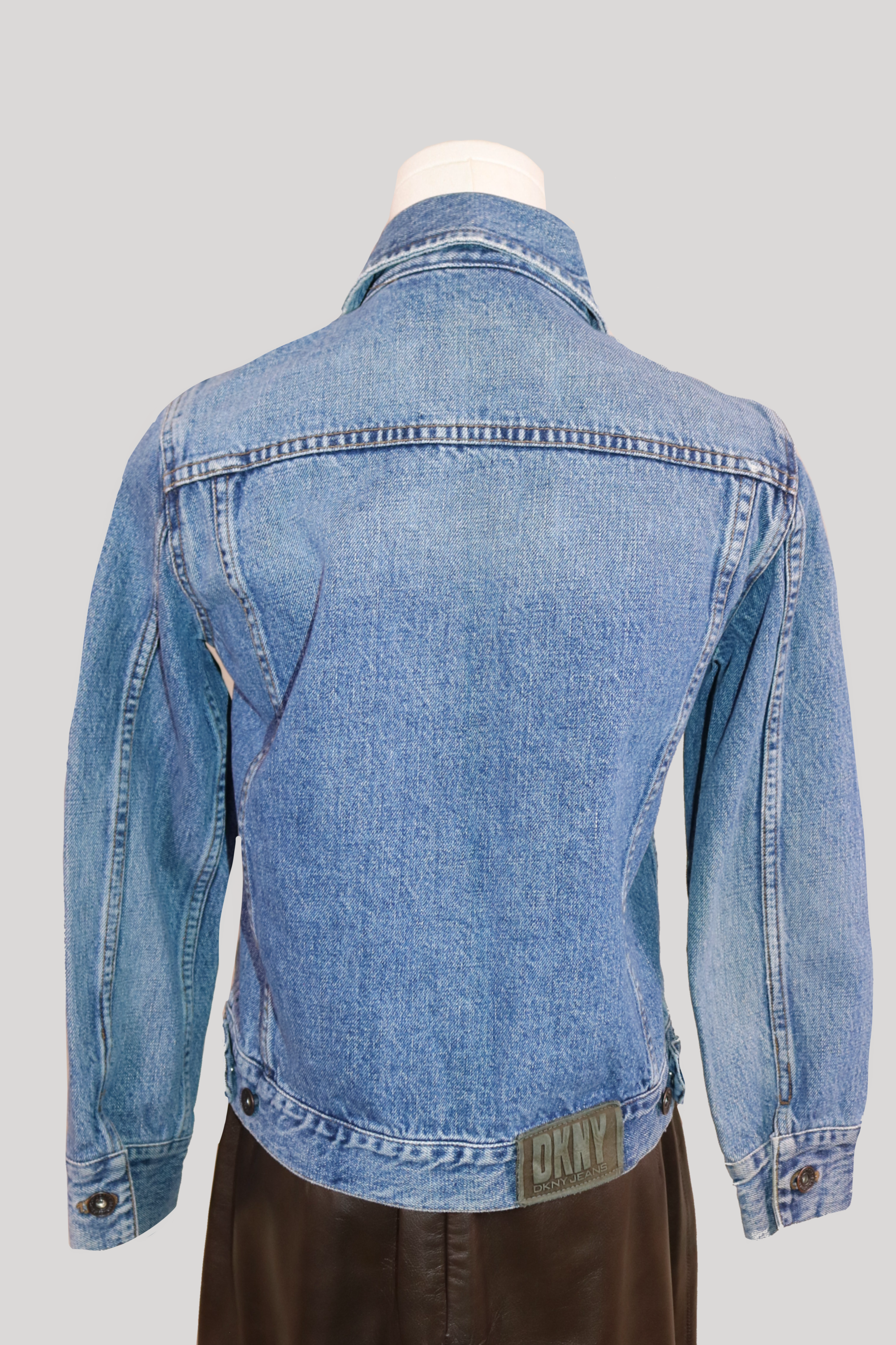 dkny-official-ny-denim-jacket-back-01.PNG