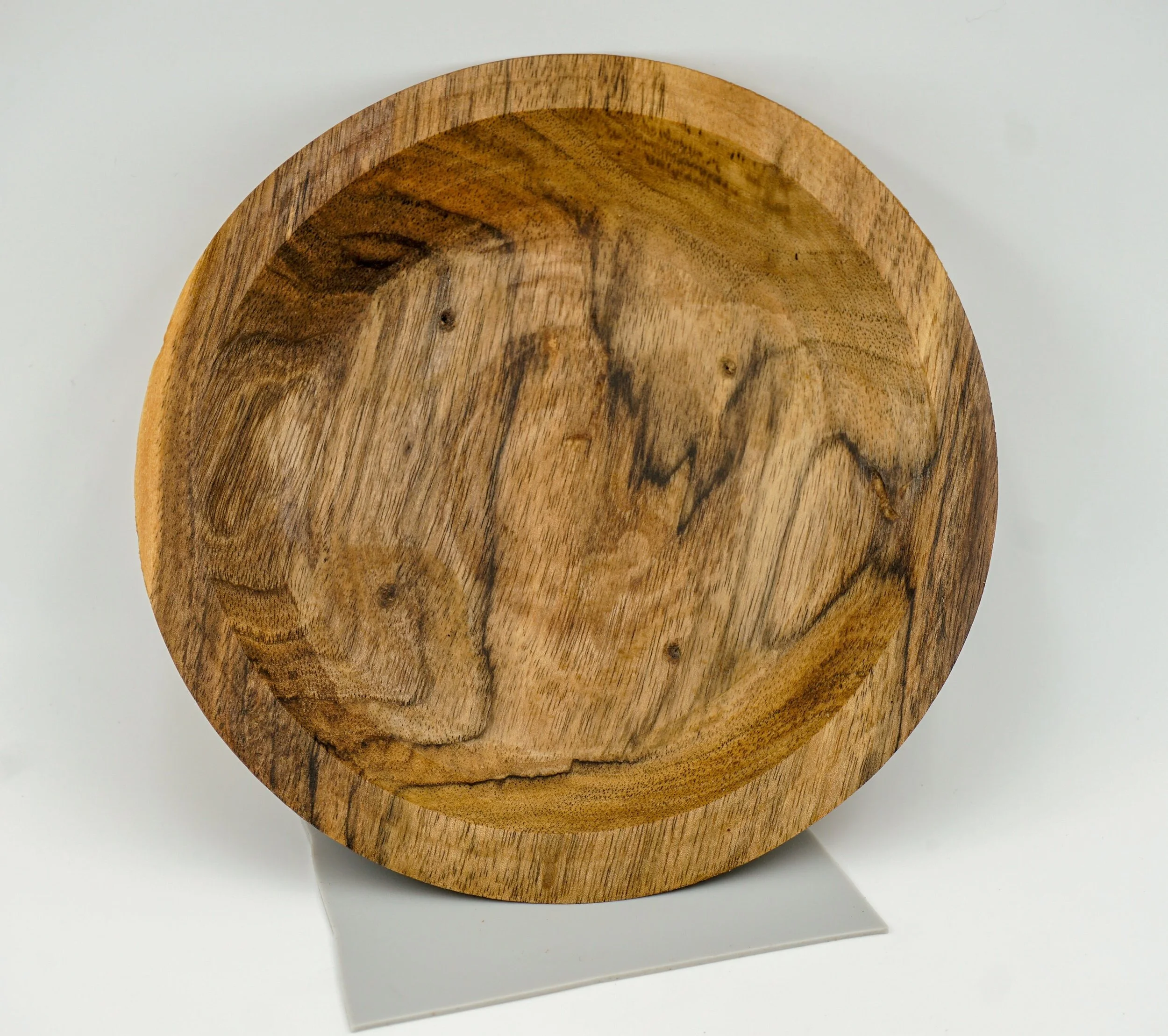 Flache Walnussholz Schale Ø 17,5 cm mit natürlicher Maserung