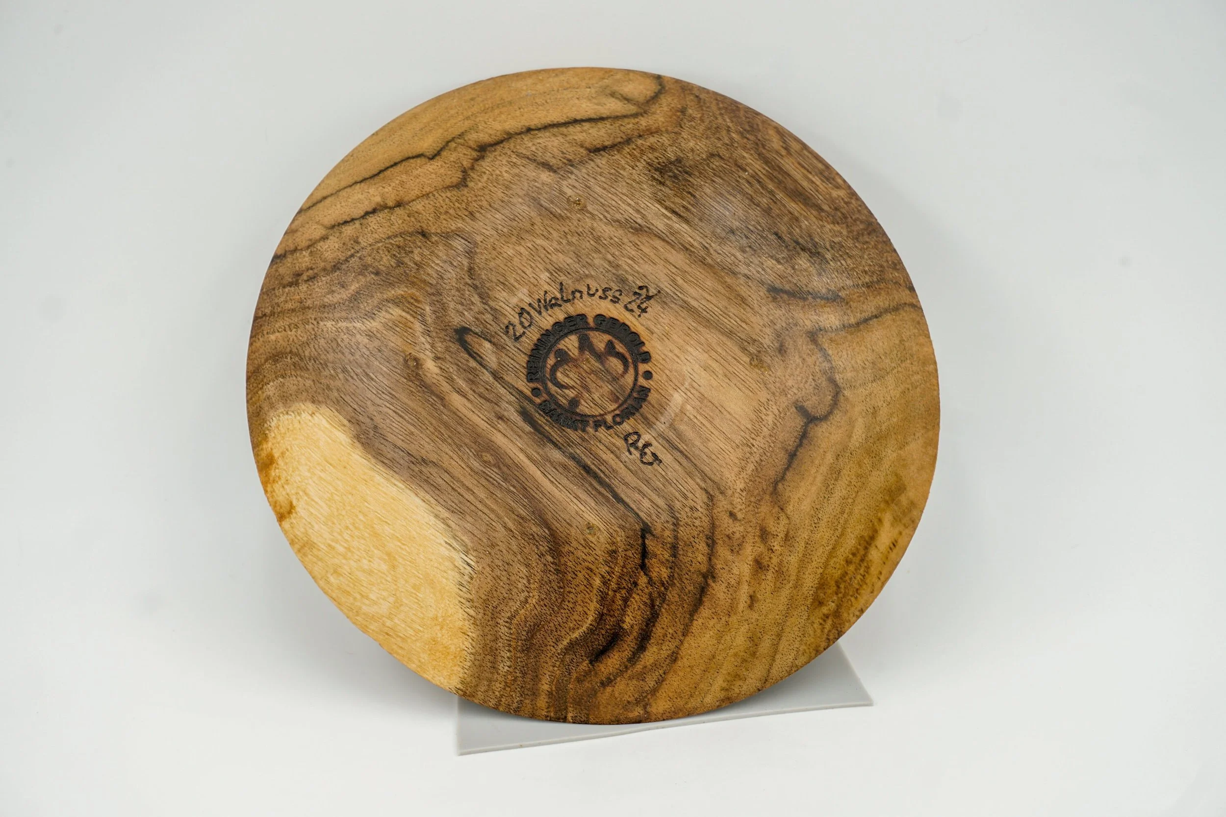 Holzschale mit eingebranntem Logo – AustrianTimberBowl