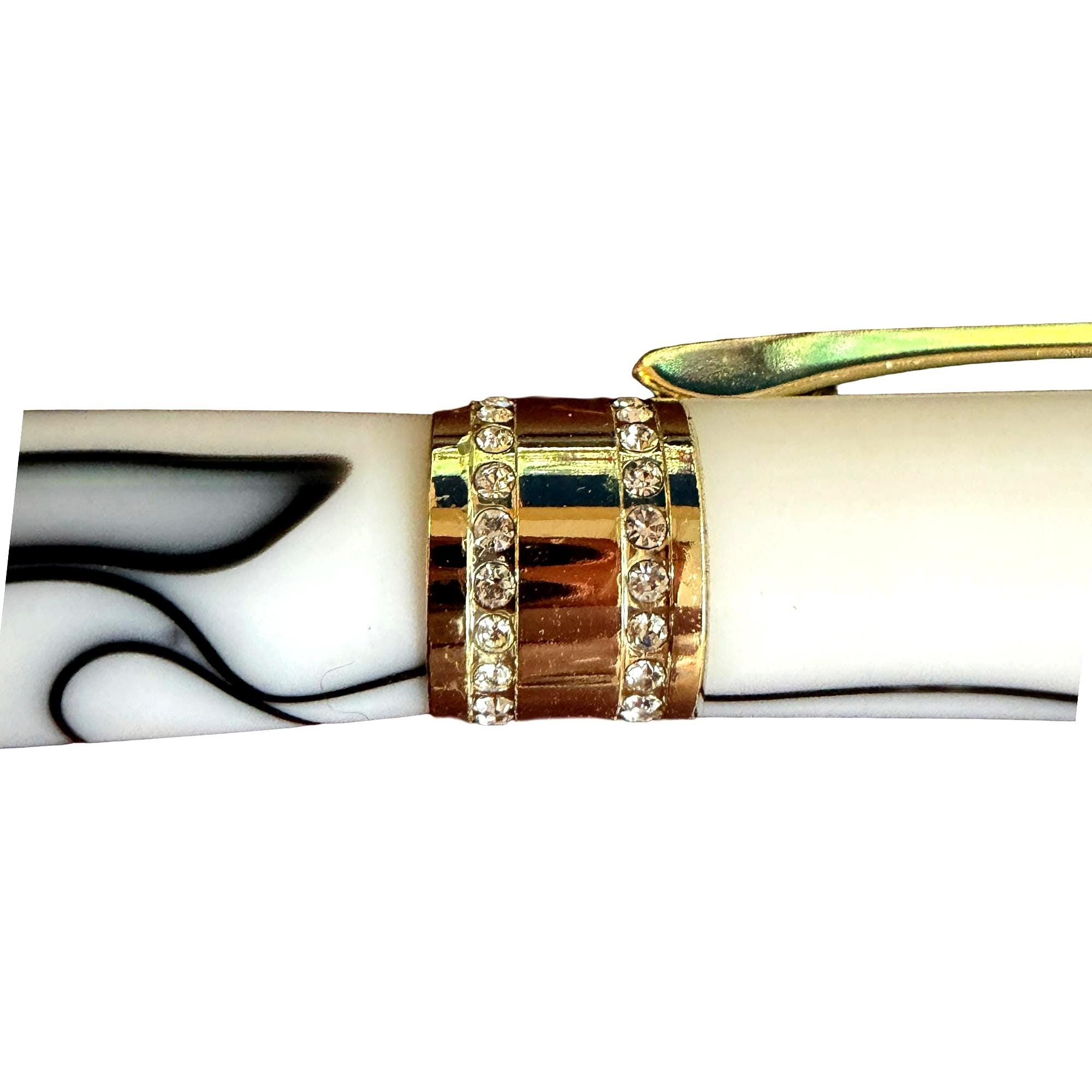 https://i.etsystatic.com/49116313/r/il/d82a0b/7917485095/il_fullxfull.7917485095_tqas.jpg