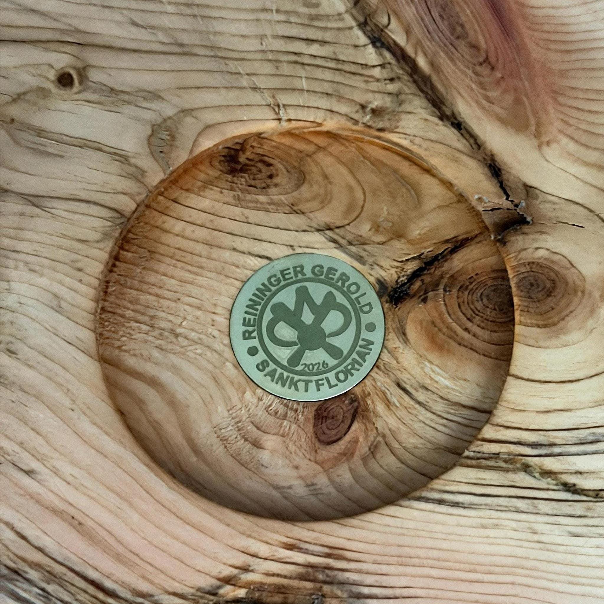 https://i.etsystatic.com/49116313/r/il/476eaa/8240473650/il_fullxfull.8240473650_jvaq.jpg