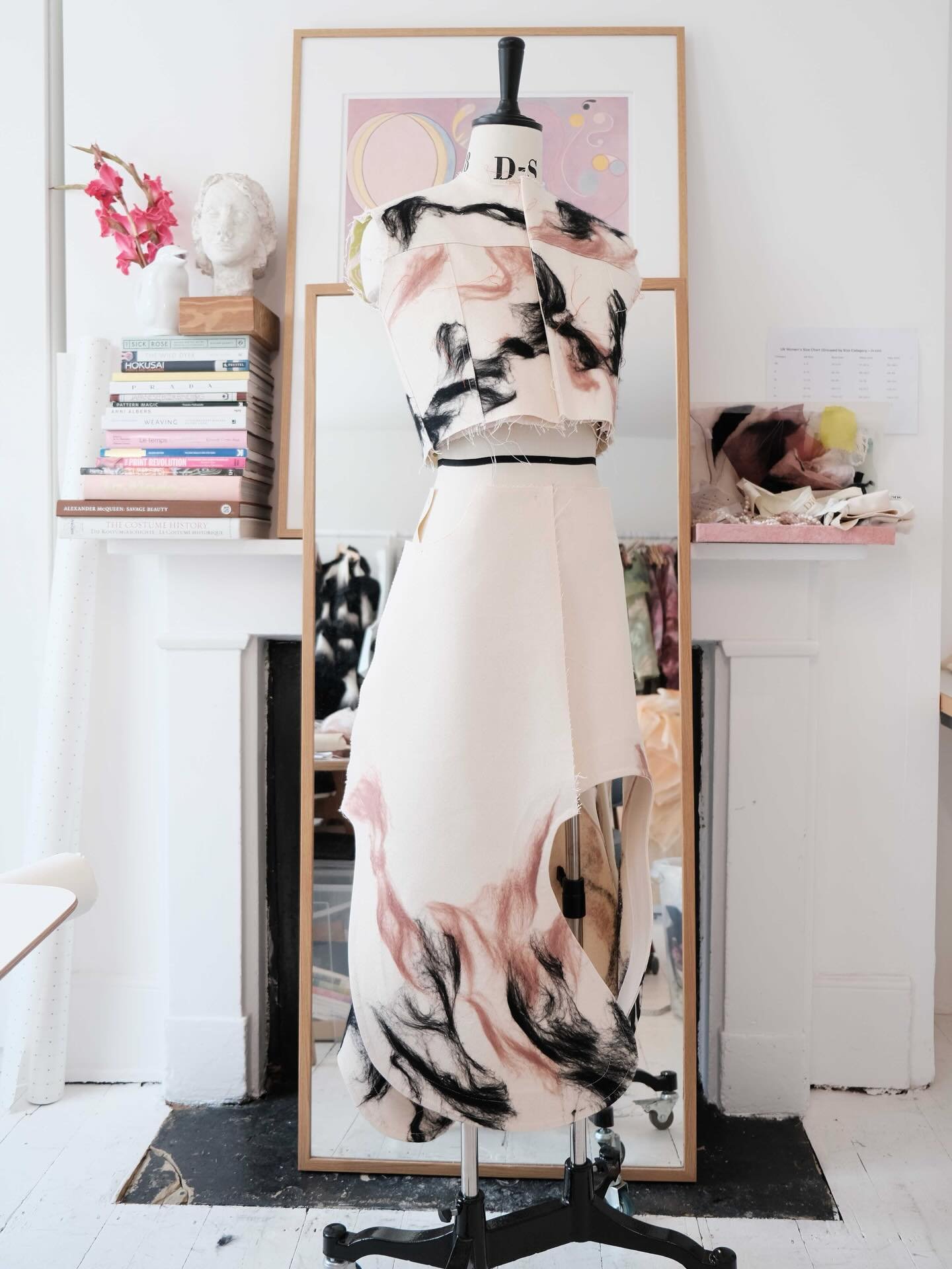 Needle felting, 100% naturally dyed wool worked by hand into cotton denim, metre by metre, until wool and fabric become one. A process that demands time, patience and complete attention. 

Each piece is individually made, carefully reviewed, and fini