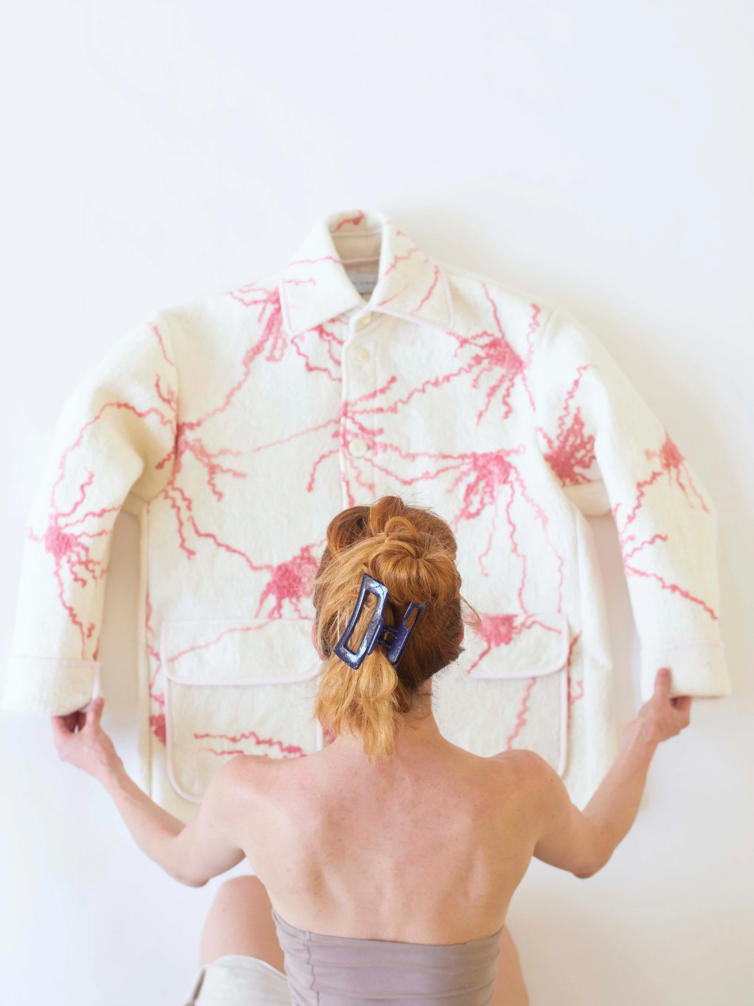 Last Pieces Available Online. 60% Off. Hand-felted Merino Wool.

💕
www.clarapinto.com - free worldwide shipping