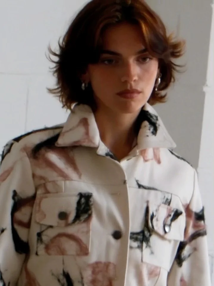 Autumn, Beautiful Jackets. Cropped, felted and lined 🍂

Video by @sashaa_ehrhard 
Model 1 @aliixhl 
Assistant @niamhbrodie_ 
Film Photography @josefinabietti 
Model 2 @natalie.tischler