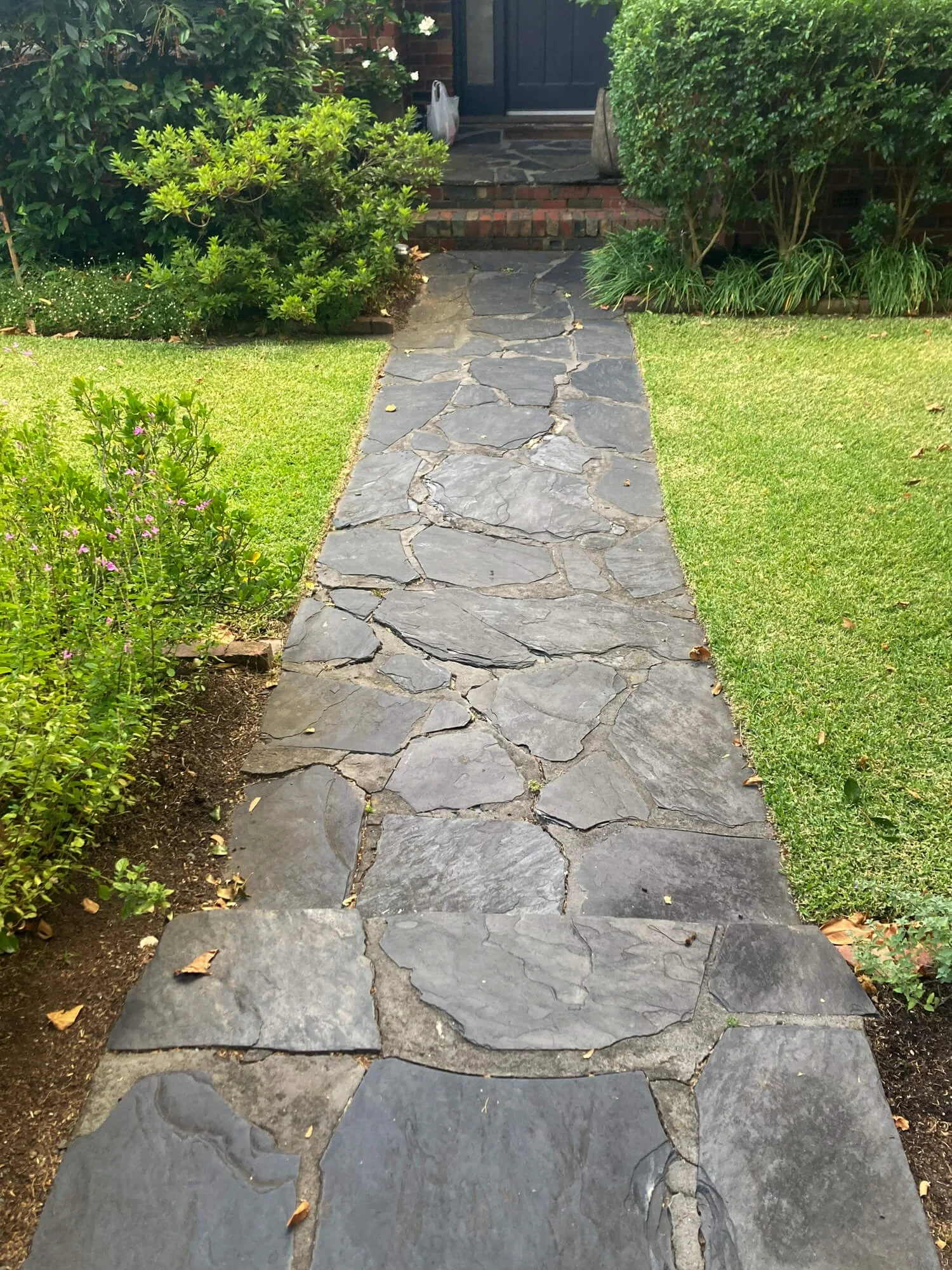 Recycled-Red-Brick-Front-Path-2.jpg