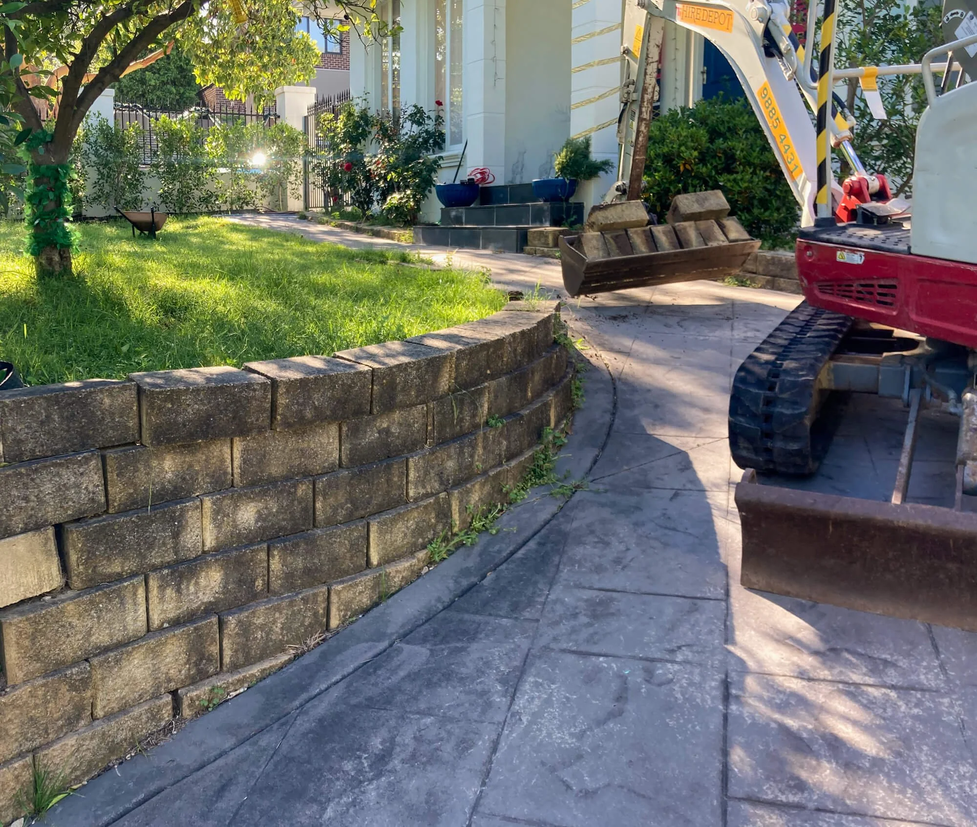 Splitface-Bluestone-Retainer-3.jpg