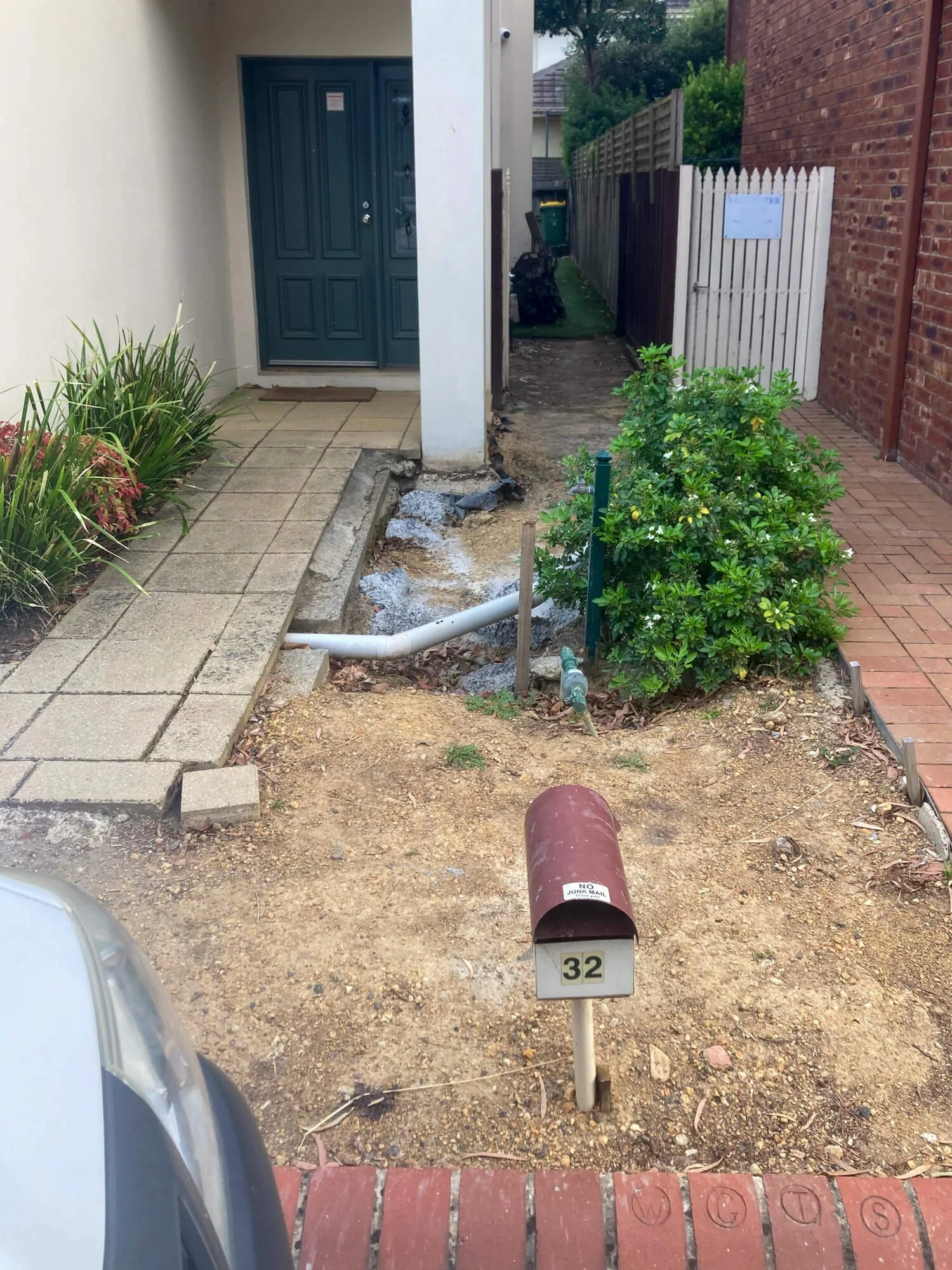 Modern-Entry-Pergola-8.jpg