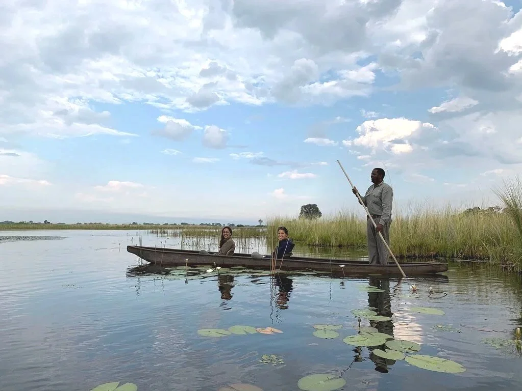 Okavango+Delta+Mokoro%2C+Botswana%2C+Mefi+%281%29.jpg