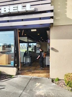 taco-bell-4-window-board-up-st-louis-missouri-secure-property-24-7-emergency-services.jpg