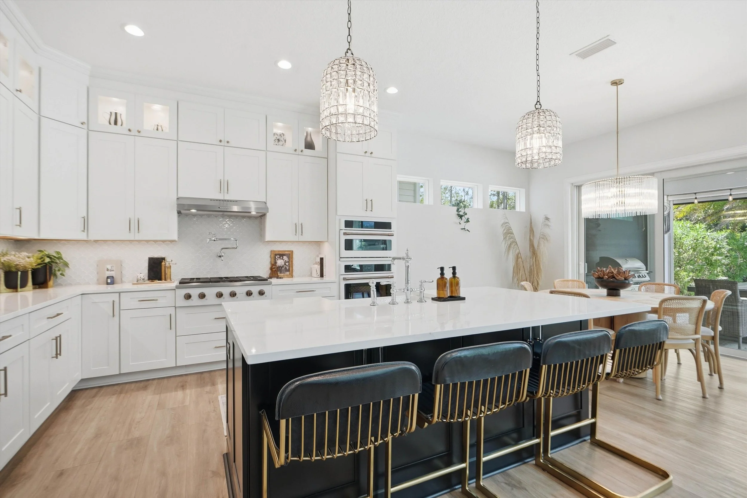 10-Kitchen.jpg