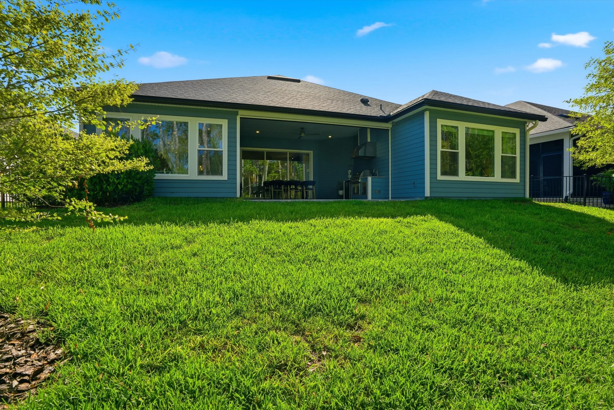 49-Backyard.jpg
