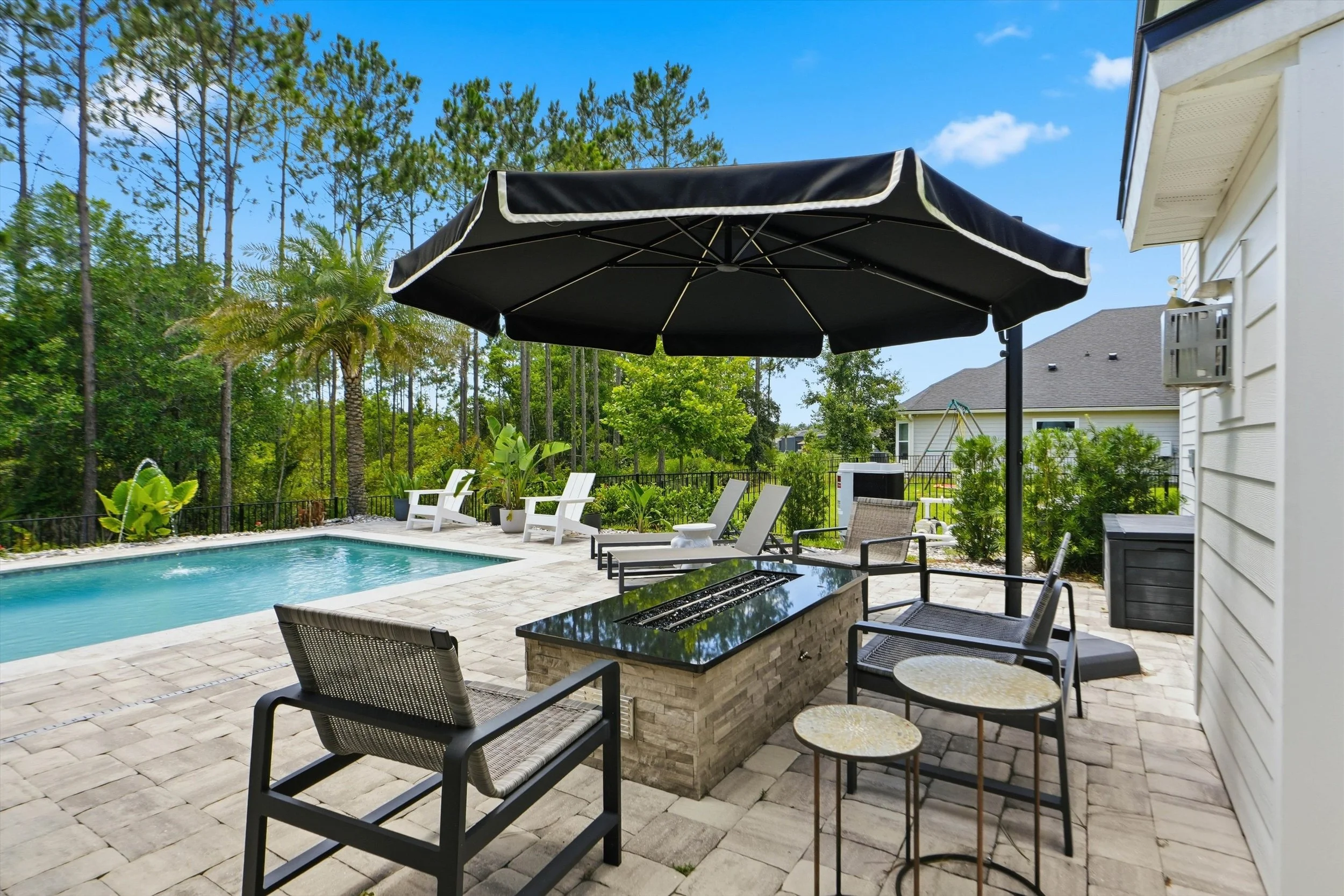 37-Back Patio.jpg