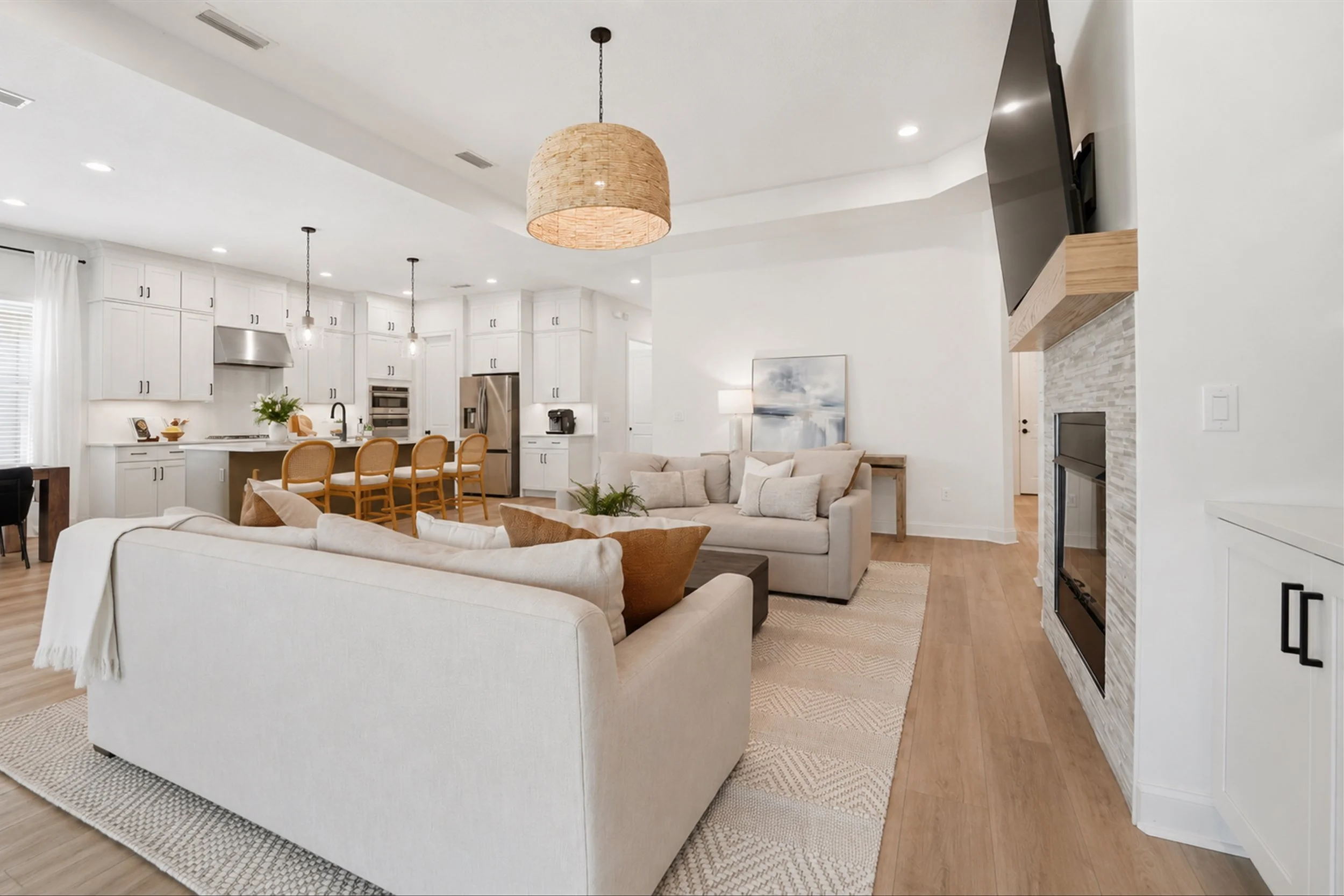 21-Kitchen 3 with barstools.png