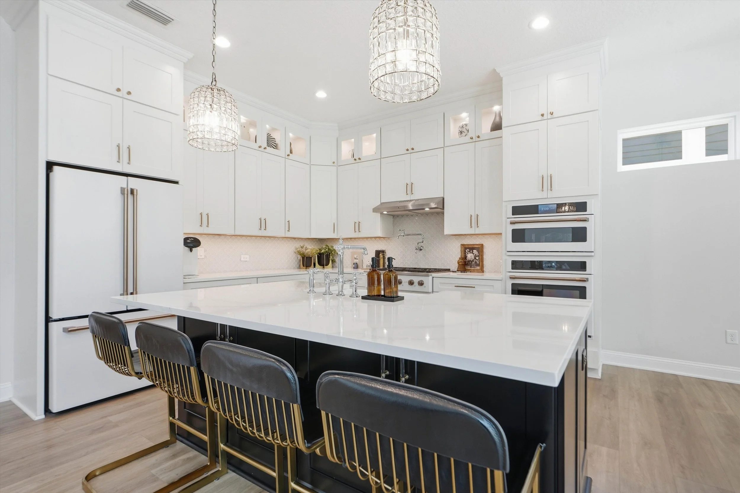 11-Kitchen.jpg