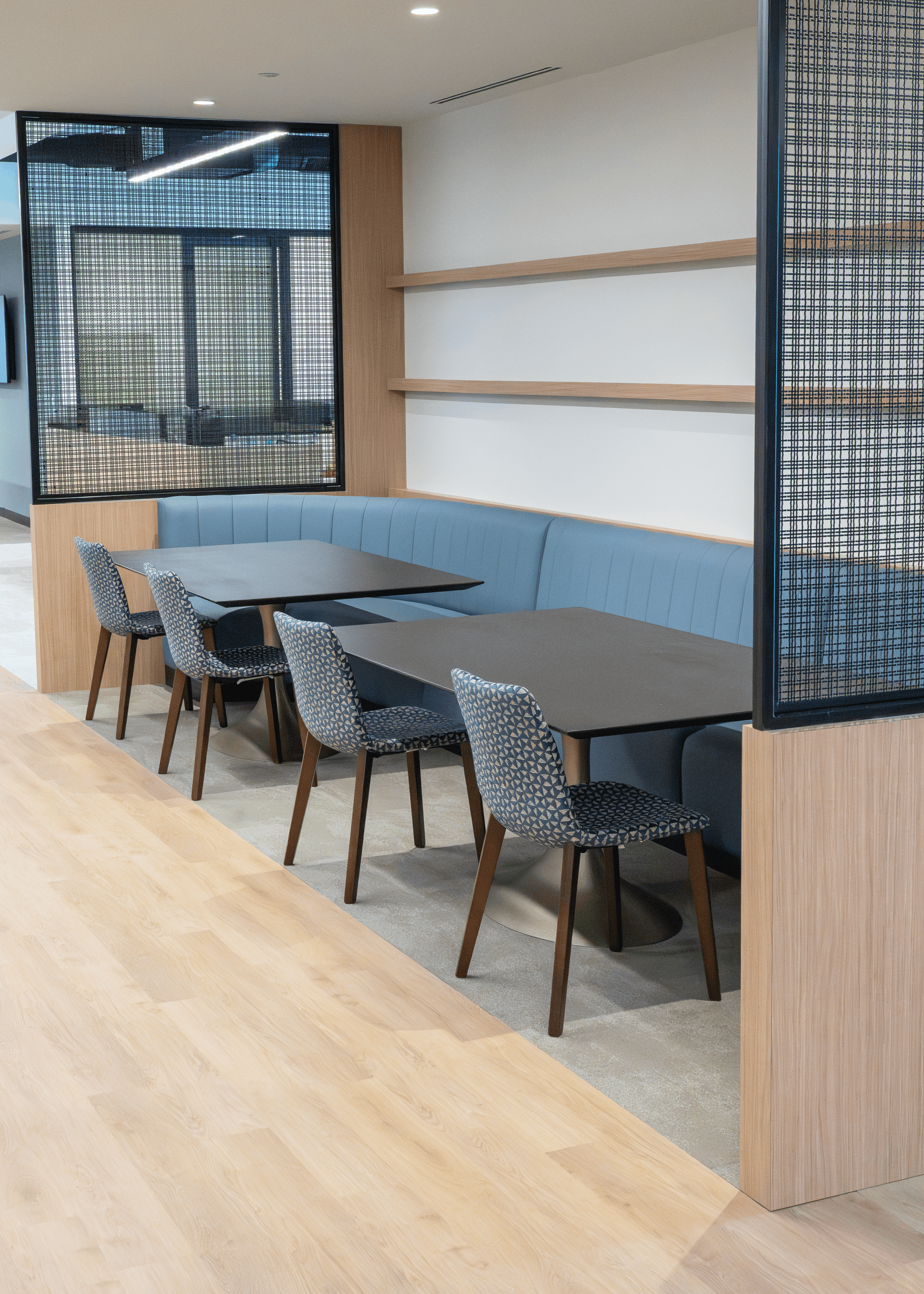 Lockton-Booth (1).png