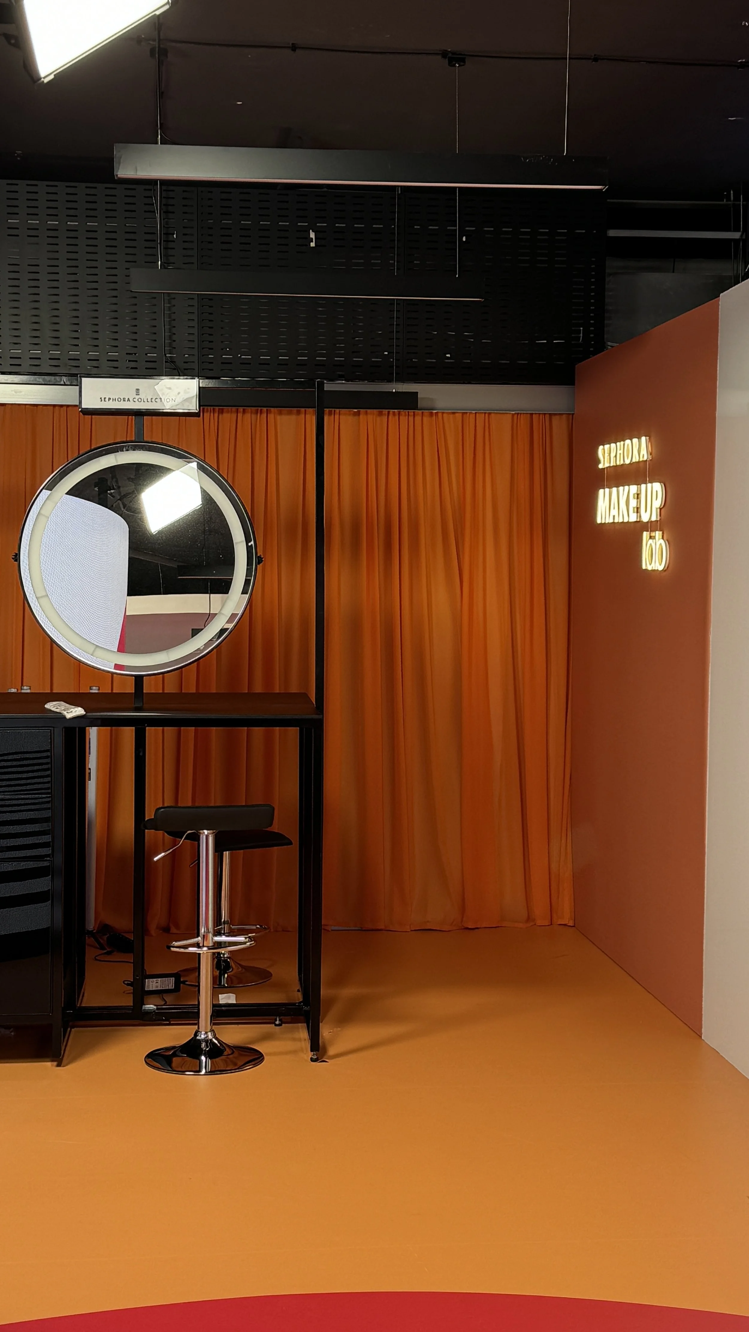 scenografia koncertowa
scenografia festiwalowa
scenografia dla marek
scenografia dla wydarzeń
scenografia dla produkcji filmowych
scenografia dla produkcji telewizyjnych
scenografia dla sesji zdjęciowych
scenografia dla kampanii reklamowych
