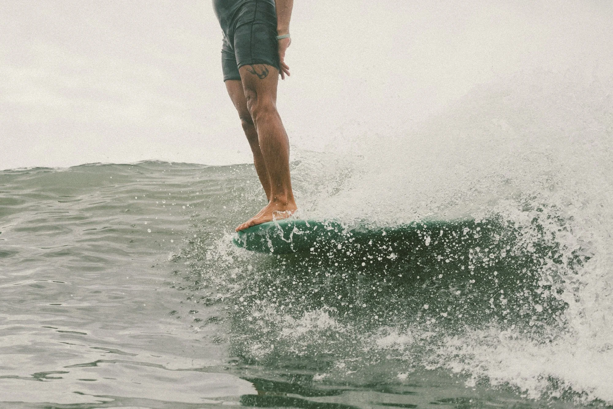 pé no bico heng ten