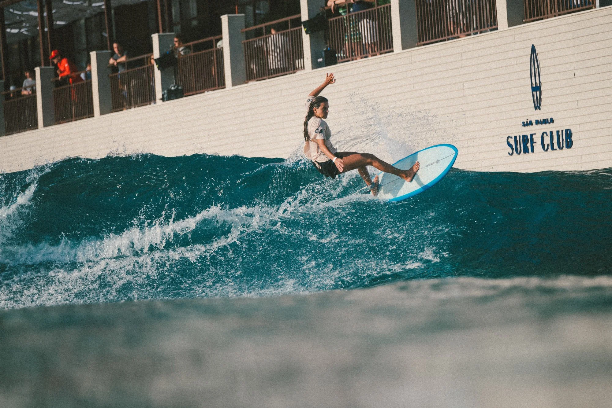 claudinha gonçalves noa piscina de ondas são paulo surf club durante o photo contest