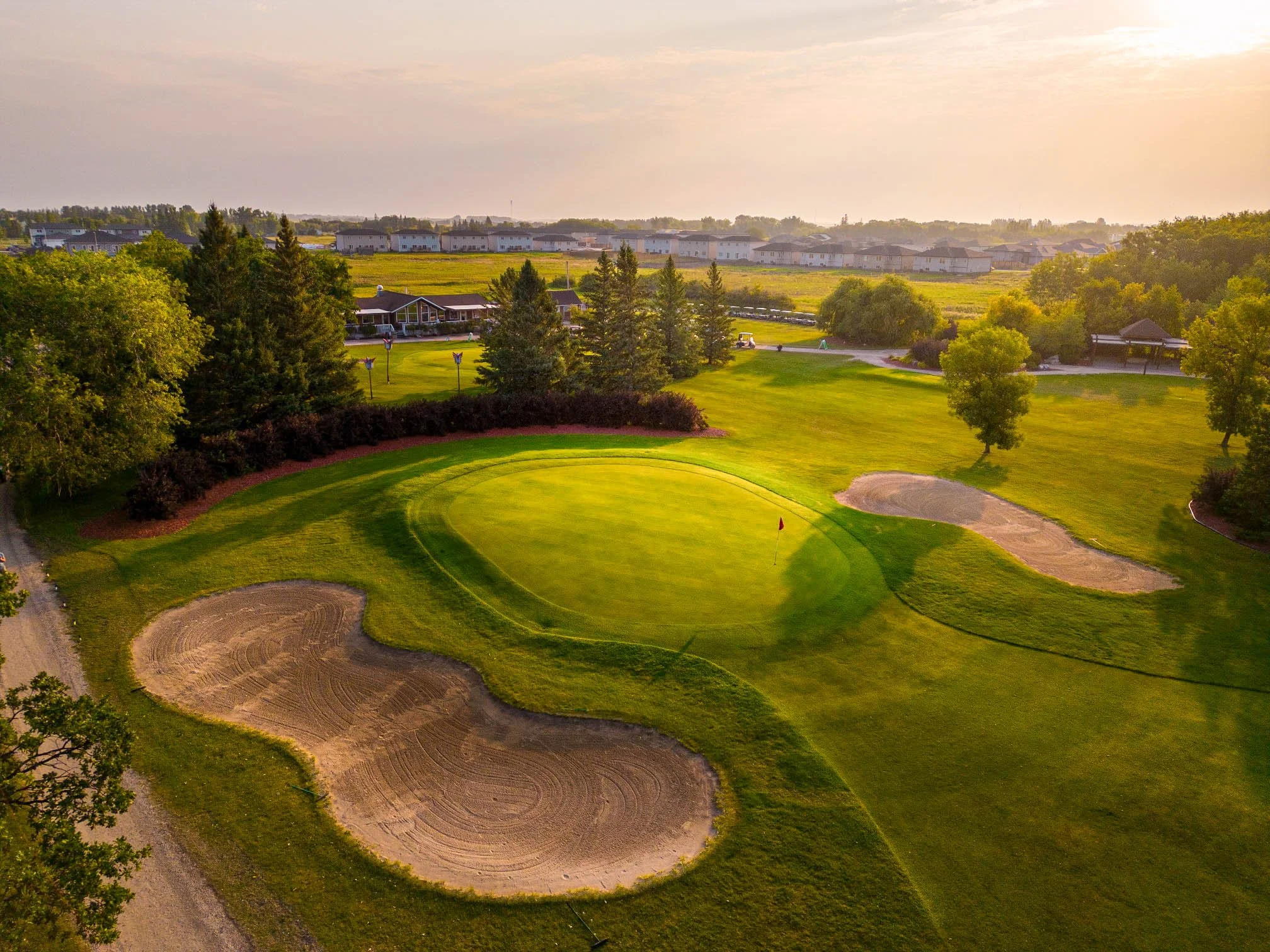 Best Rated 9 hole Golf Courses Near Winnipeg | Lorette Golf Course