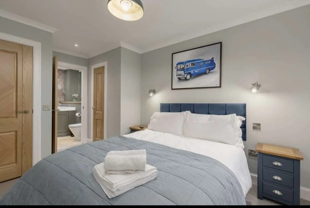 Pentland-Construction-extensions-renovations-building-Edinburgh-our-work-new-build-mews-3.jpg