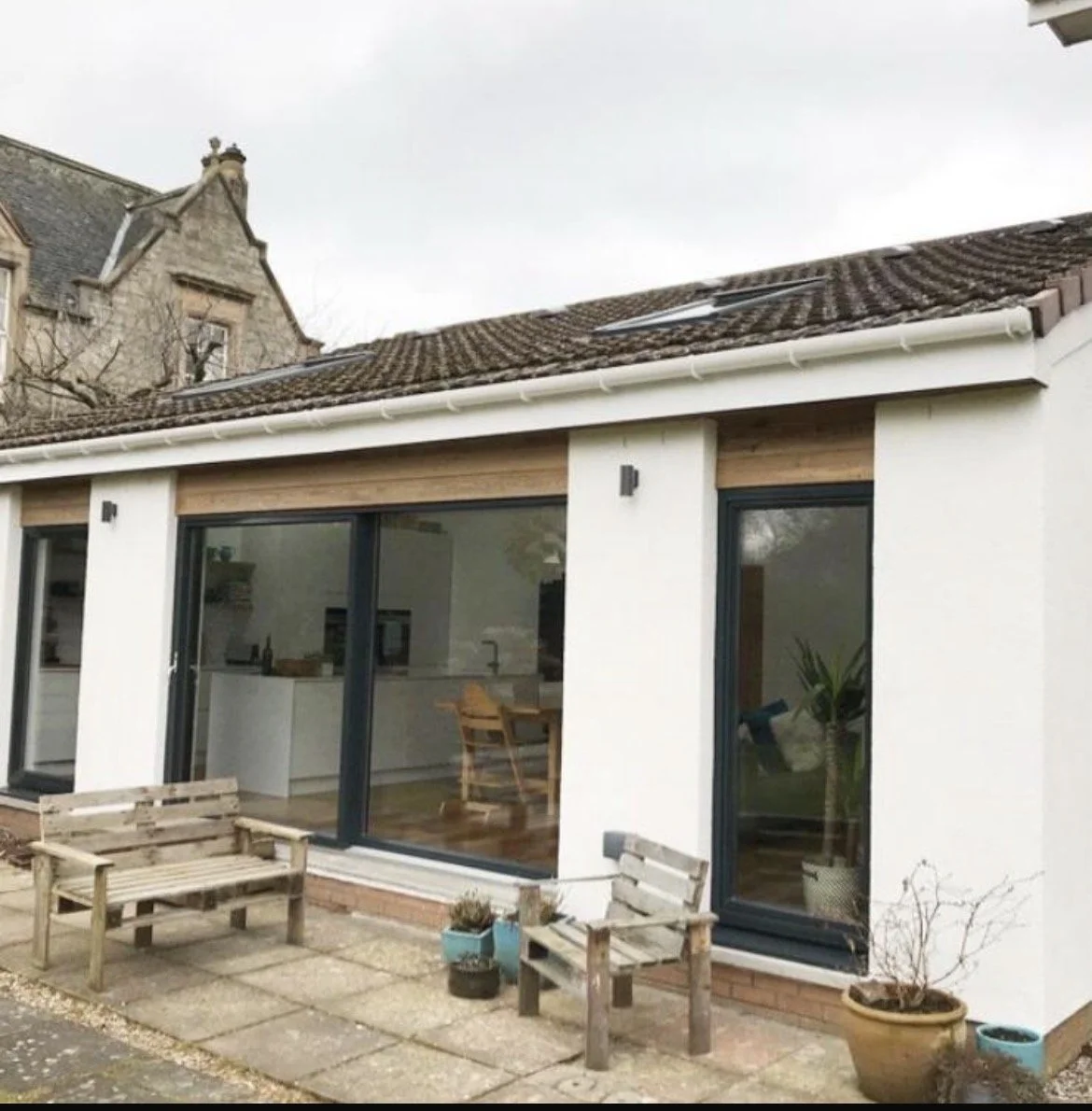 Pentland-Construction-extensions-renovations-building-Edinburgh-our-work-Bringing-the-Outside-In-A-Contemporary-Extension-in-Balerno-6.jpeg