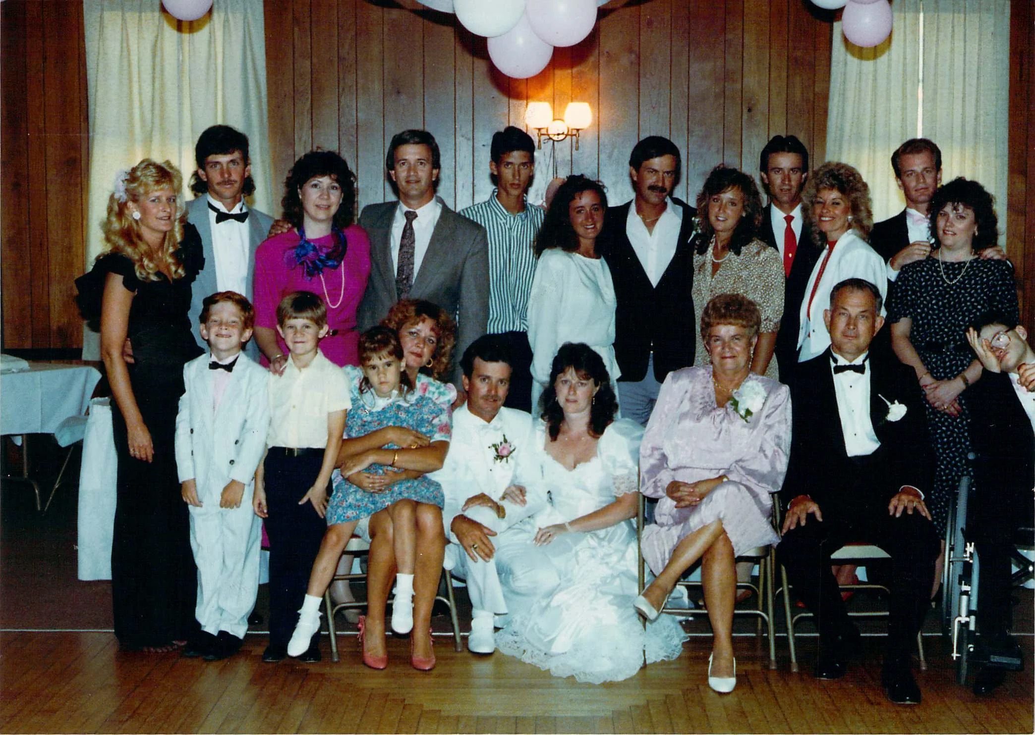 All Hess Families - Tom Wedding 1989.jpg