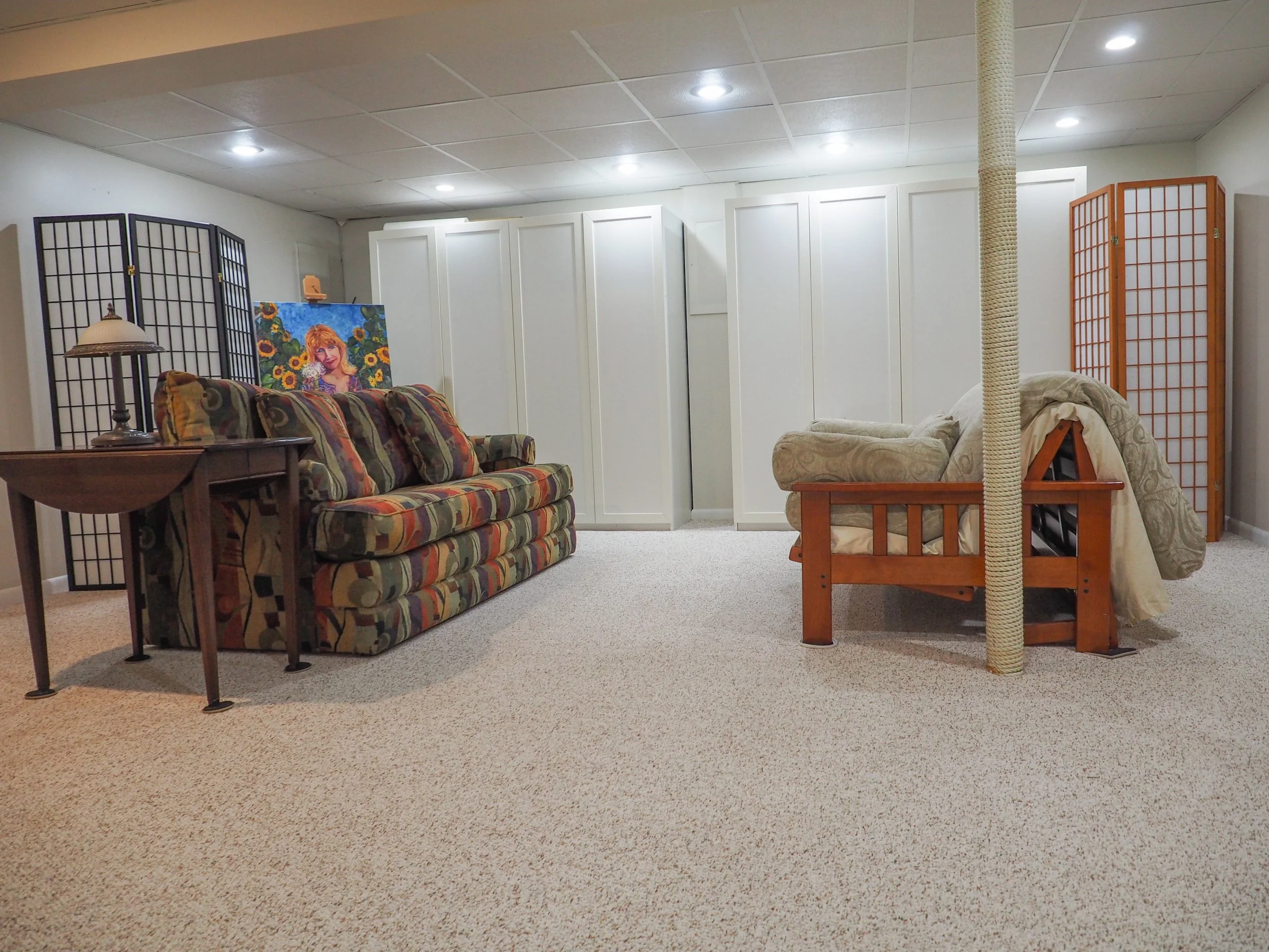 66 Bsmt 00005.jpg