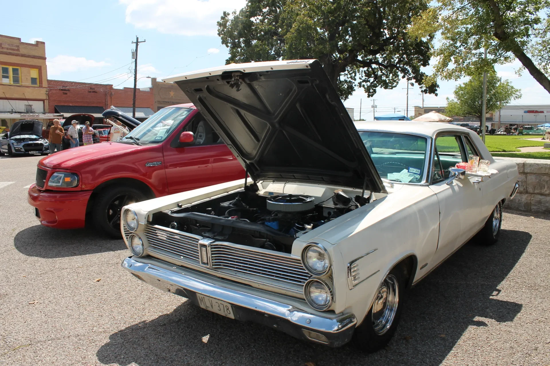 Cruzin Cruzers Car Show located on the Historic Coryell County Courthouse Square in Gatesville, Texas