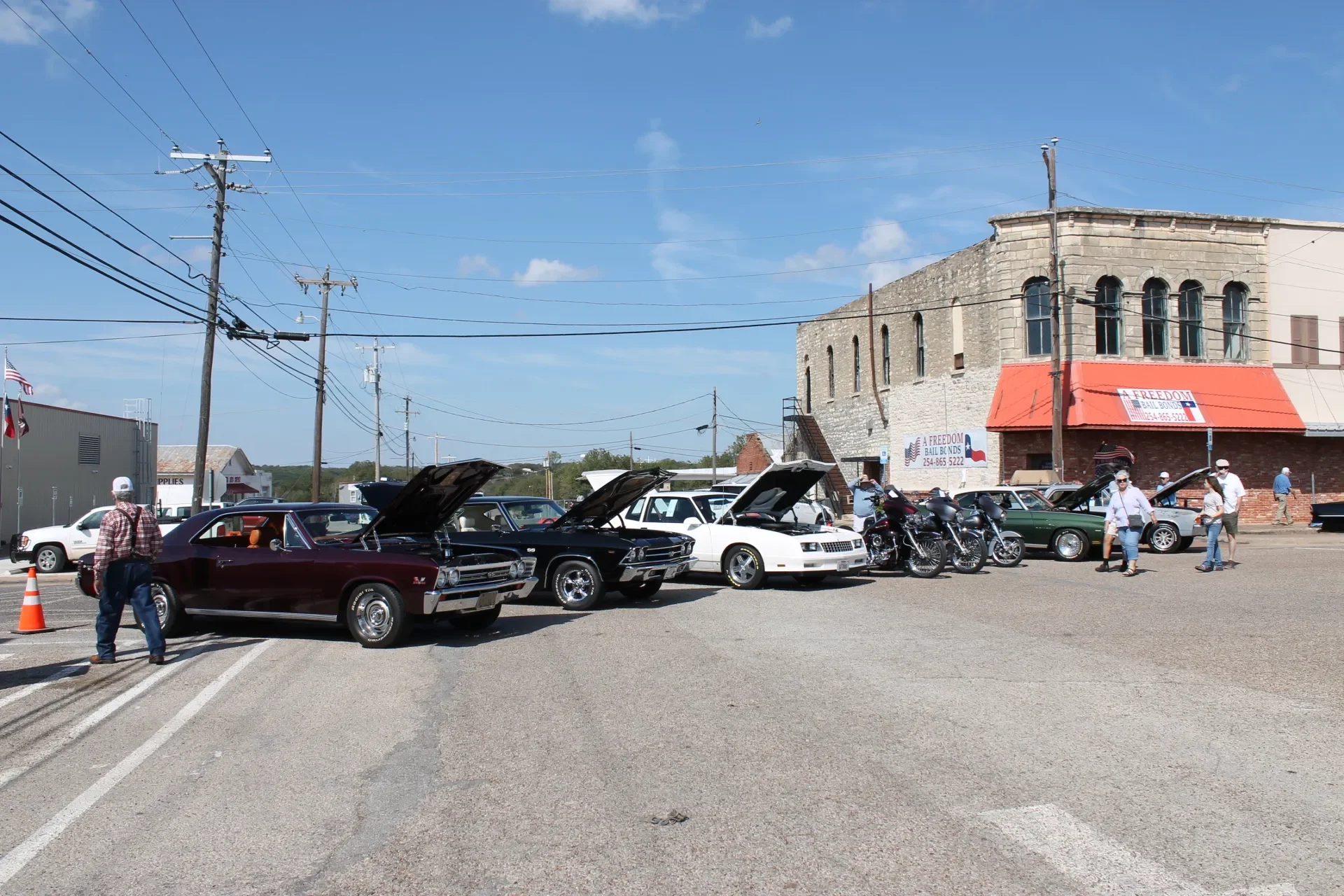 Cruzin Cruzers Car Show located on the Historic Coryell County Courthouse Square in Gatesville, Texas