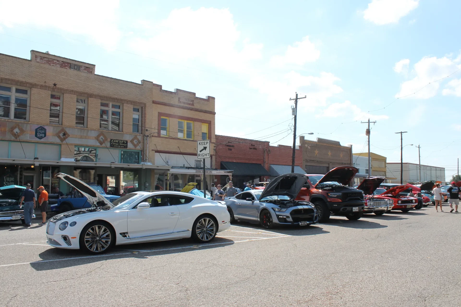 Cruzin Cruzers Car Show located on the Historic Coryell County Courthouse Square in Gatesville, Texas