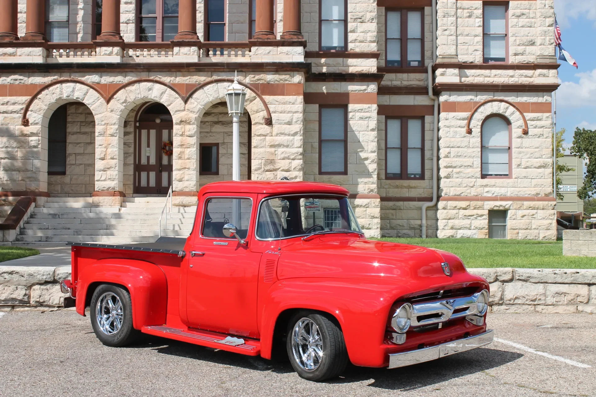 Cruzin Cruzers Car Show located on the Historic Coryell County Courthouse Square in Gatesville, Texas