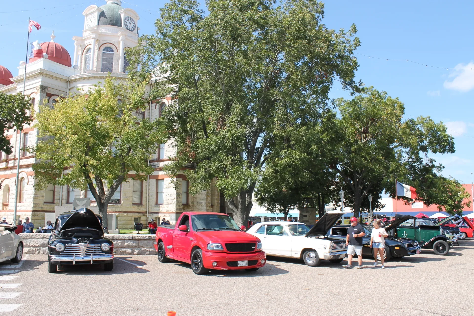 Cruzin Cruzers Car Show located on the Historic Coryell County Courthouse Square in Gatesville, Texas