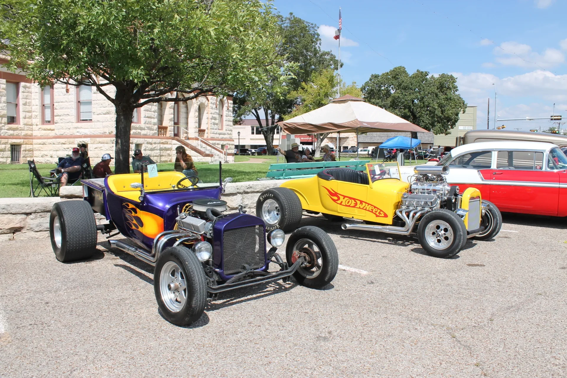 Cruzin Cruzers Car Show located on the Historic Coryell County Courthouse Square in Gatesville, Texas