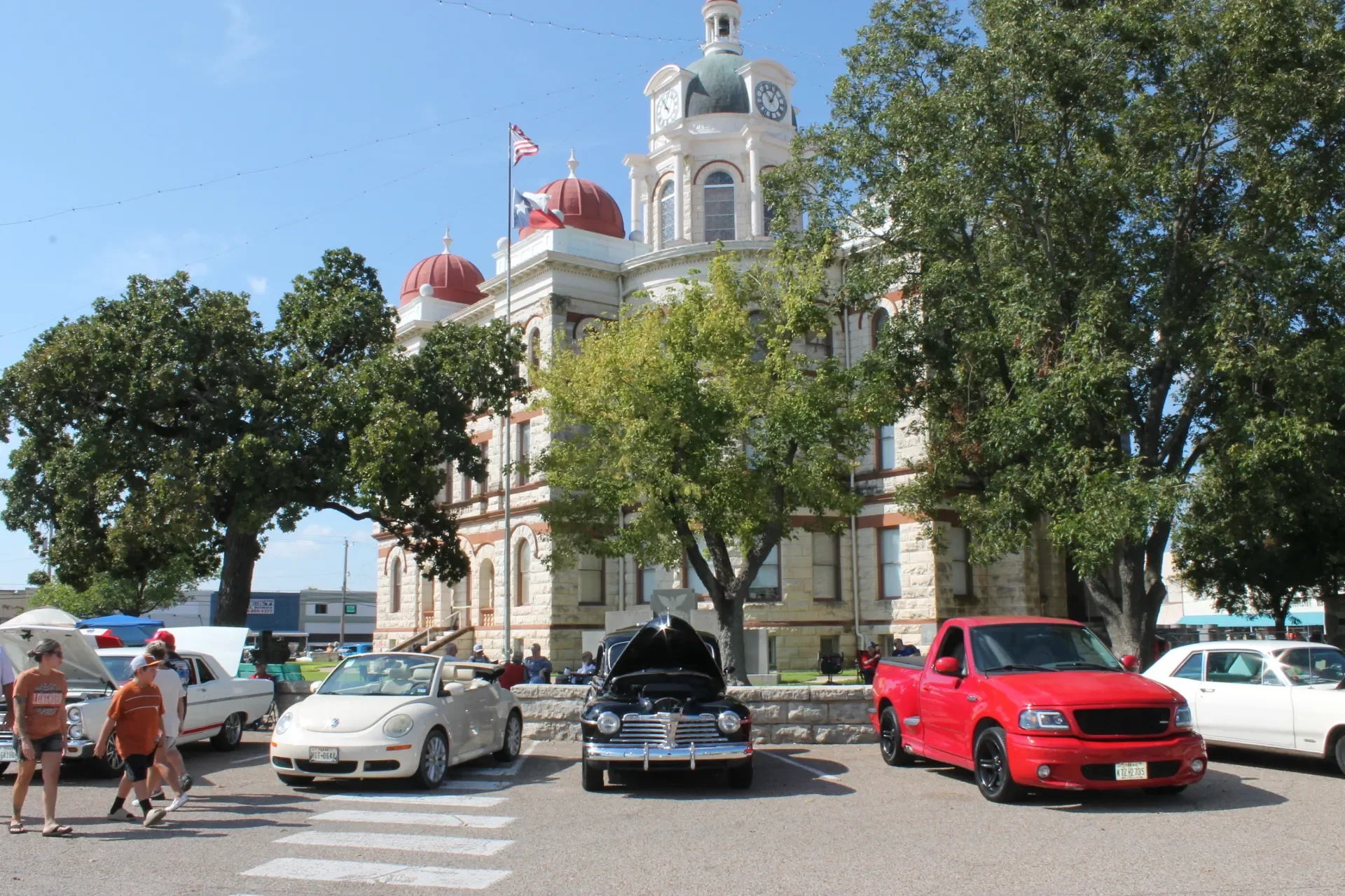 Cruzin Cruzers Car Show located on the Historic Coryell County Courthouse Square in Gatesville, Texas