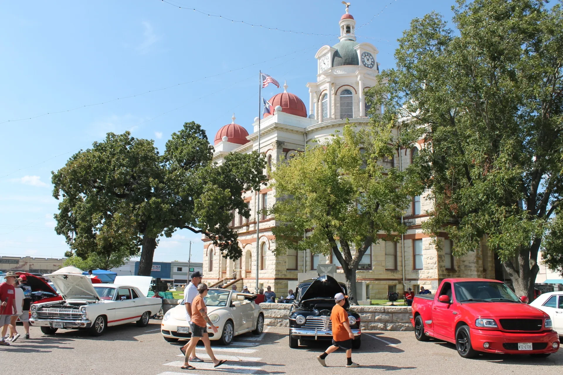 Cruzin Cruzers Car Show located on the Historic Coryell County Courthouse Square in Gatesville, Texas